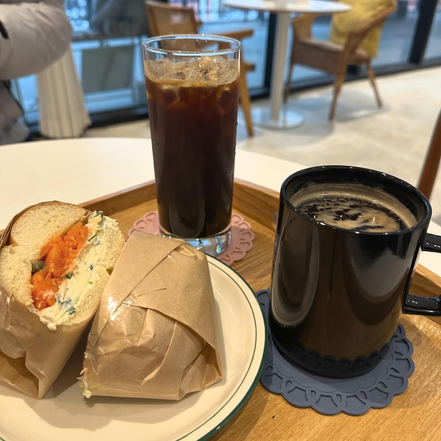 #협찬 ✔️[의정부] 풀먹는코끼리
✅신선한 야채와 수제 수프의 미친조합이 맛있는 샐러드카페
✅48시간 유청분리한 수제 그릭요거트 판매중
✅수제잼으로 만든 풀끼리 시그니처 샌디치가 맛있는 샐러드카페
✅가게내부는 따뜻하고 아늑한 느낌의 카페
✅샐러드의 종류가 굉장히 다양함
✅영업시간 : 매일 09:00 ~ 19:00 (매주 월요일 정기휴무)
📍 경기 의정부시 오목로 196 2층 076호
#협찬 #리뷰노트 #의정부맛집 #민락동맛집 #의정부샐러드카페 #민락동샐러드카페 #민락동맛집 #의정부맛집 #의정부샐러드맛집 #의정부샐러드 #민락동샐러드 #샐러드맛집 #샌드위치맛집 #풀먹는코끼리 #민락2지구맛집