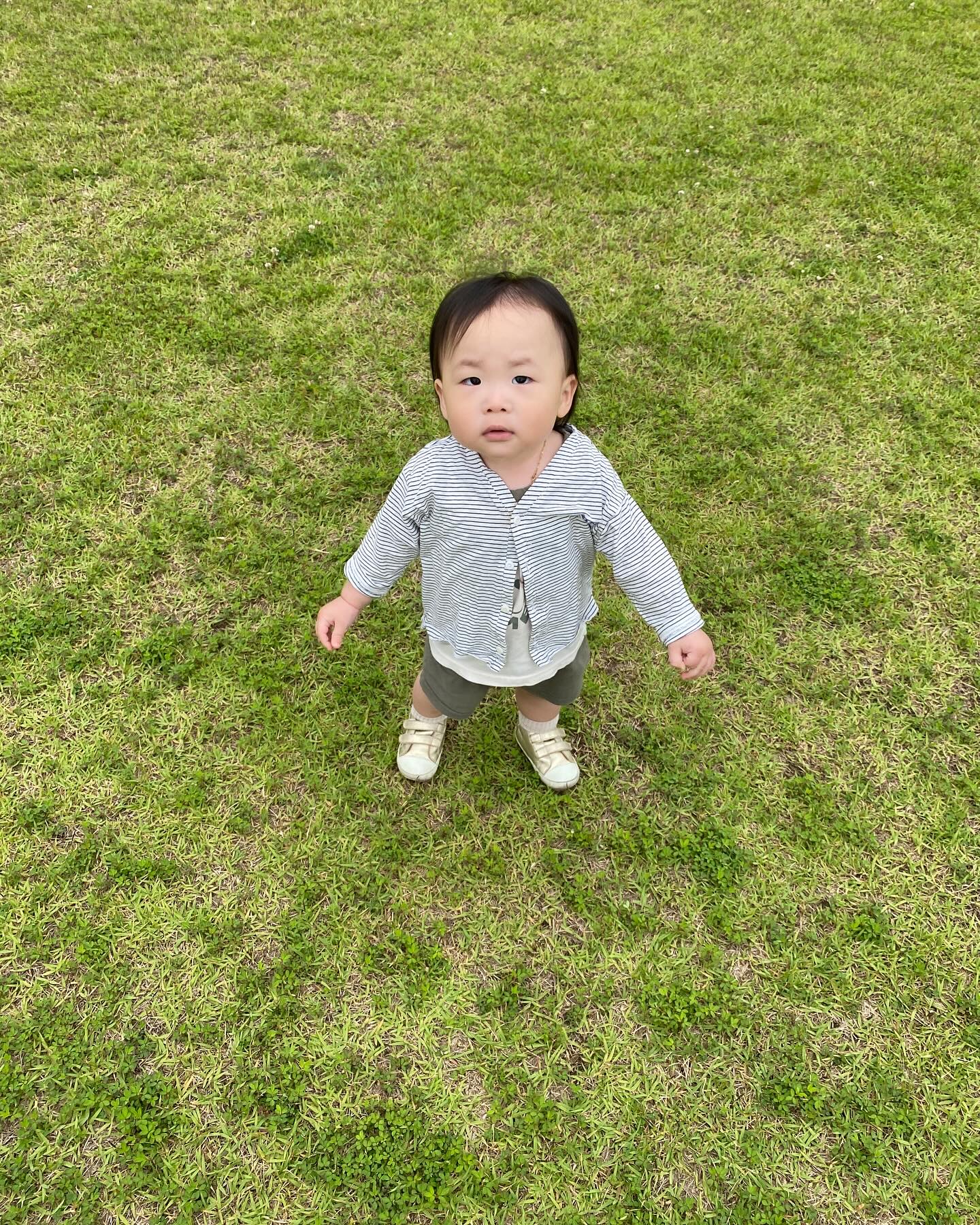 나가요 엄마 나가요
안들어가 나 집나갈래
뿌앵
나 나갈꺼야 말리지마
나왔다😁😁😁😁😁😁