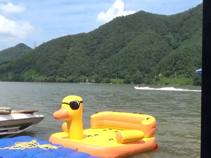 #20240719
🚤🏊🏻🏞️
#빠지 #물놀이 #제트보트
일년에 힌번 하는 물놀이
올해는 이게 첨이자 마지막일수도. 
감사하게도 작년에 이어 올해도
제트보트 물놀이를 하게 해주신 run_un2 님께 감사 :)
즐거웠다. 신선 물놀이 😄
그리고 과음 ㅋ 
#가평빠지 #크리스월드수상레저 #글램핑 #크리스월드글램핑 #제트보트 #씨두제트스키 #물놀이