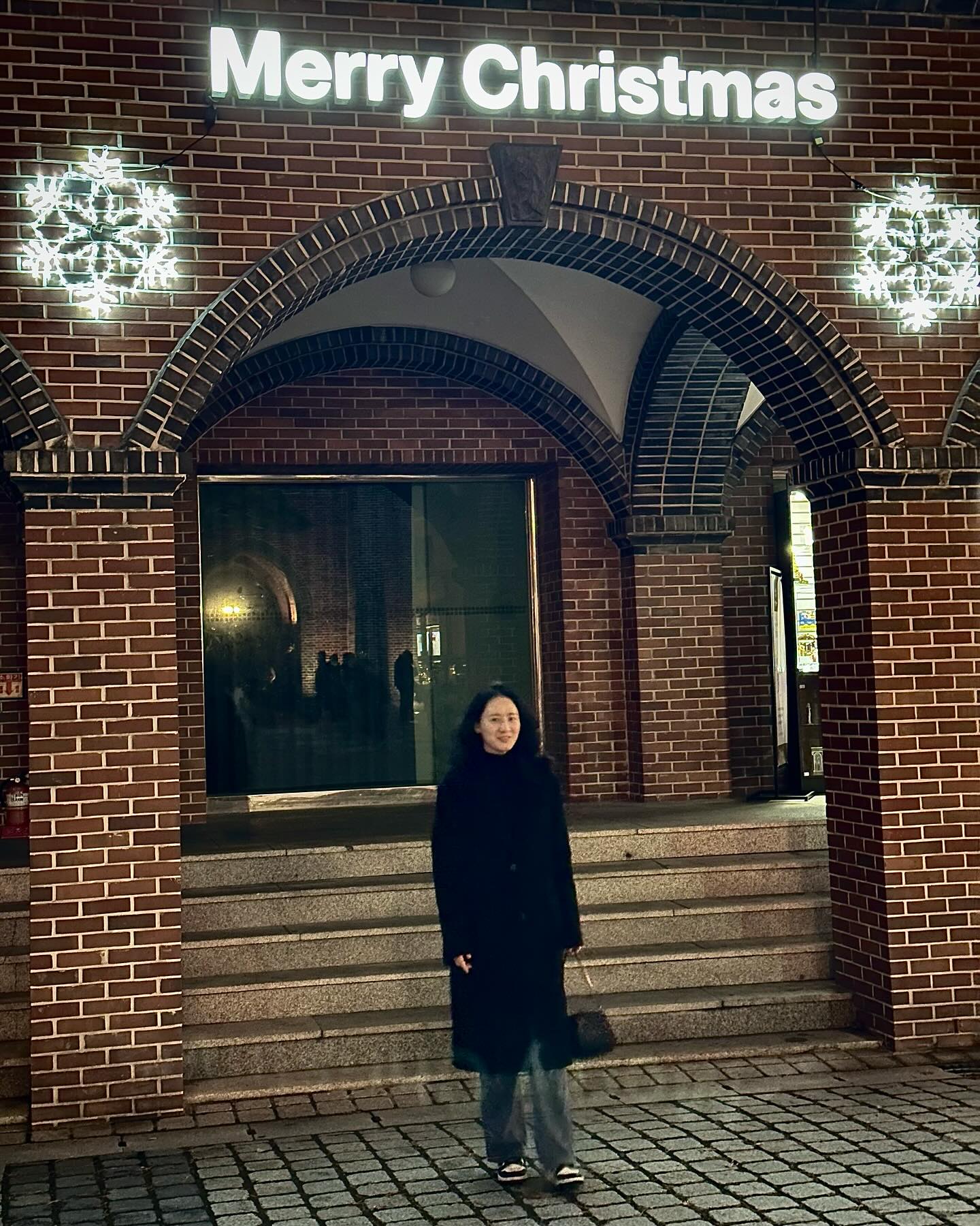 Merry Christmas🎄
 
12월은 가장 생각이 많아지는 달이면서
가장 행복한 달이네요
 
하루 꽉채워서 행복하게 보내기에요!
 
 
#christmas