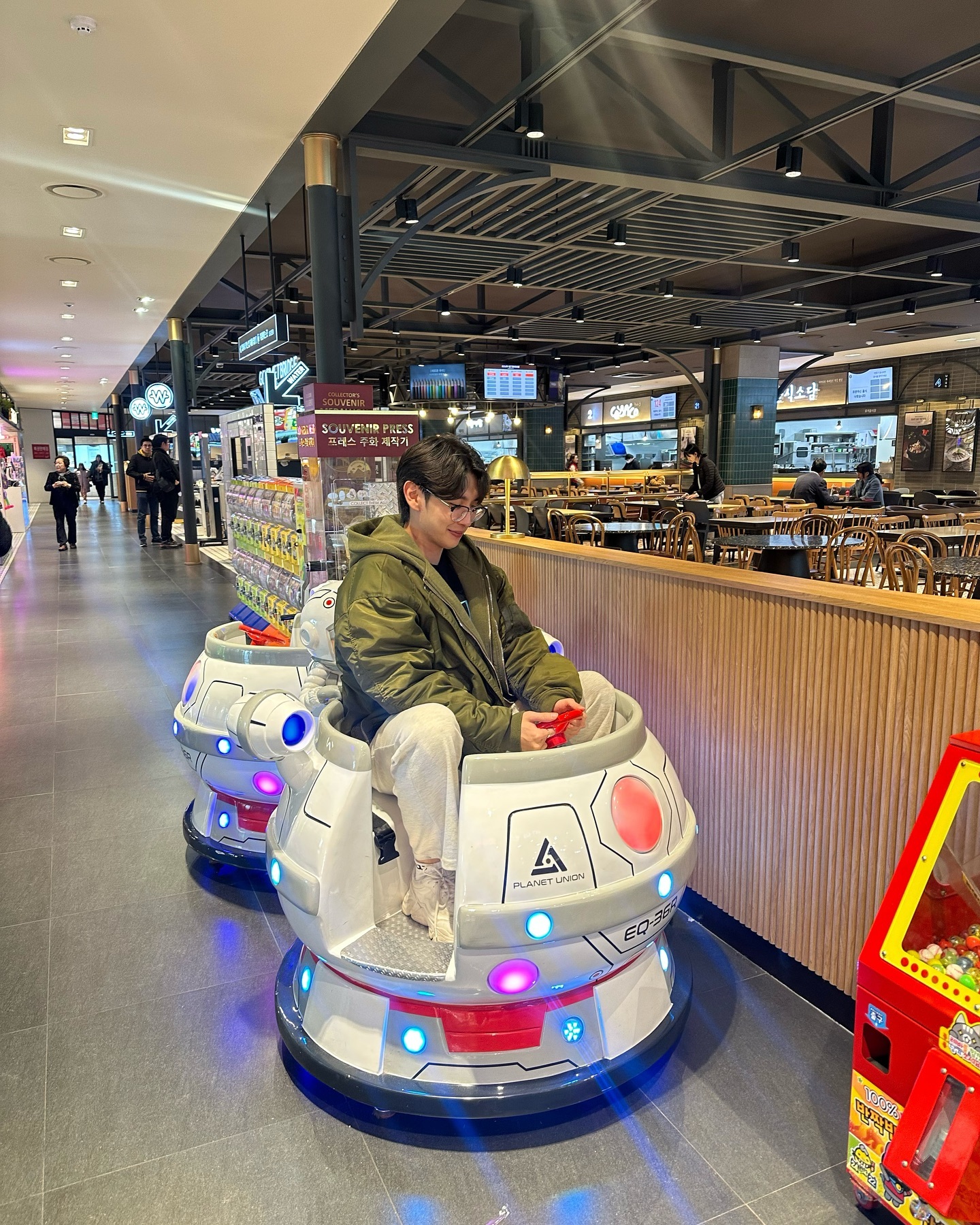 나 I 절대 아니겠지..?

#행담도 #출장중 #휴게소