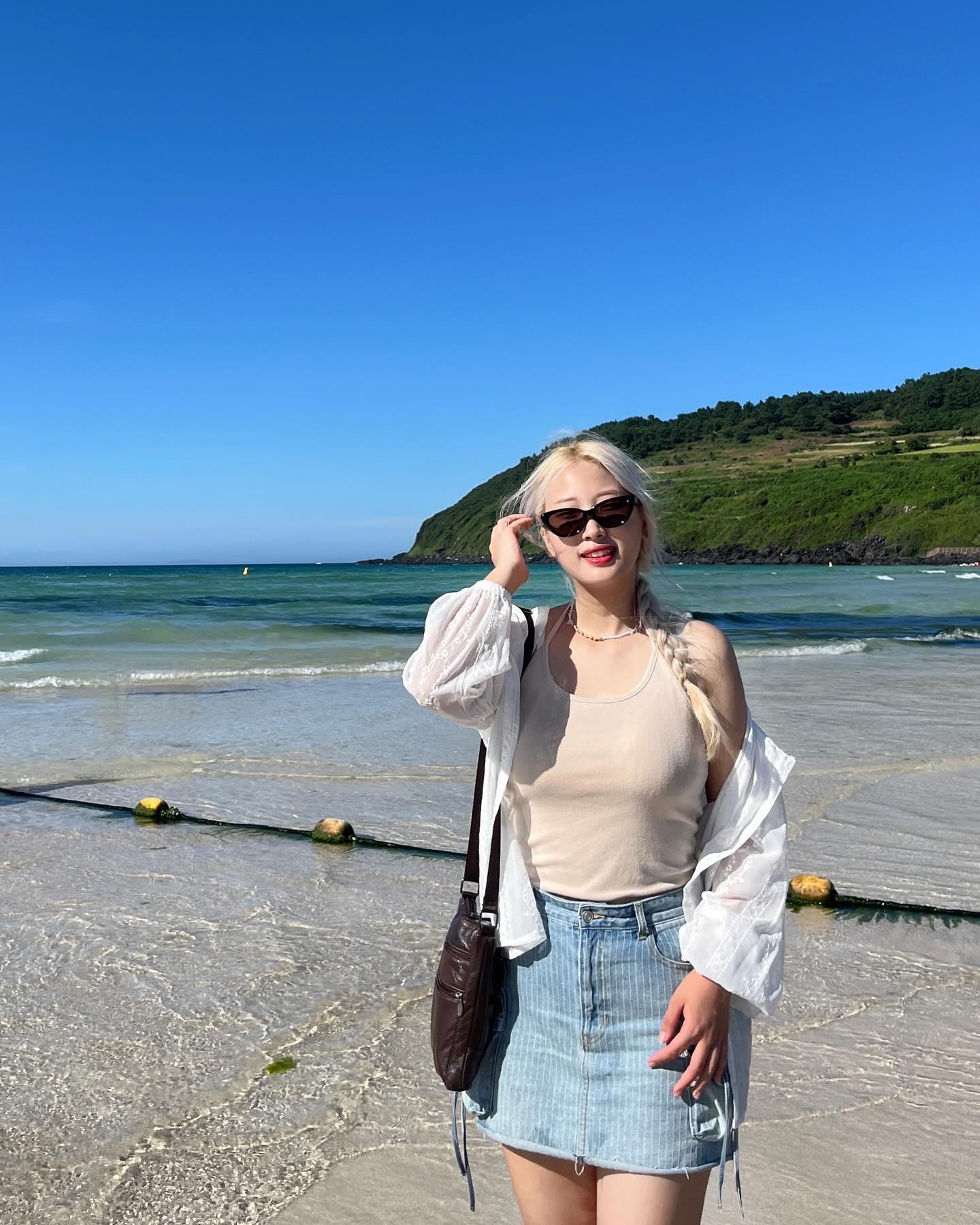 썬구리와 한 몸이 되.

🕶️KYLIE C5
.
.
.
#협찬 #데이워커 #데이워커선글라스 #선글라스 #안경 #블루라이트차단안경 #스트릿패션 #데일리룩 #오오티디 #무신사 #29CM #W컨셉 #EQL