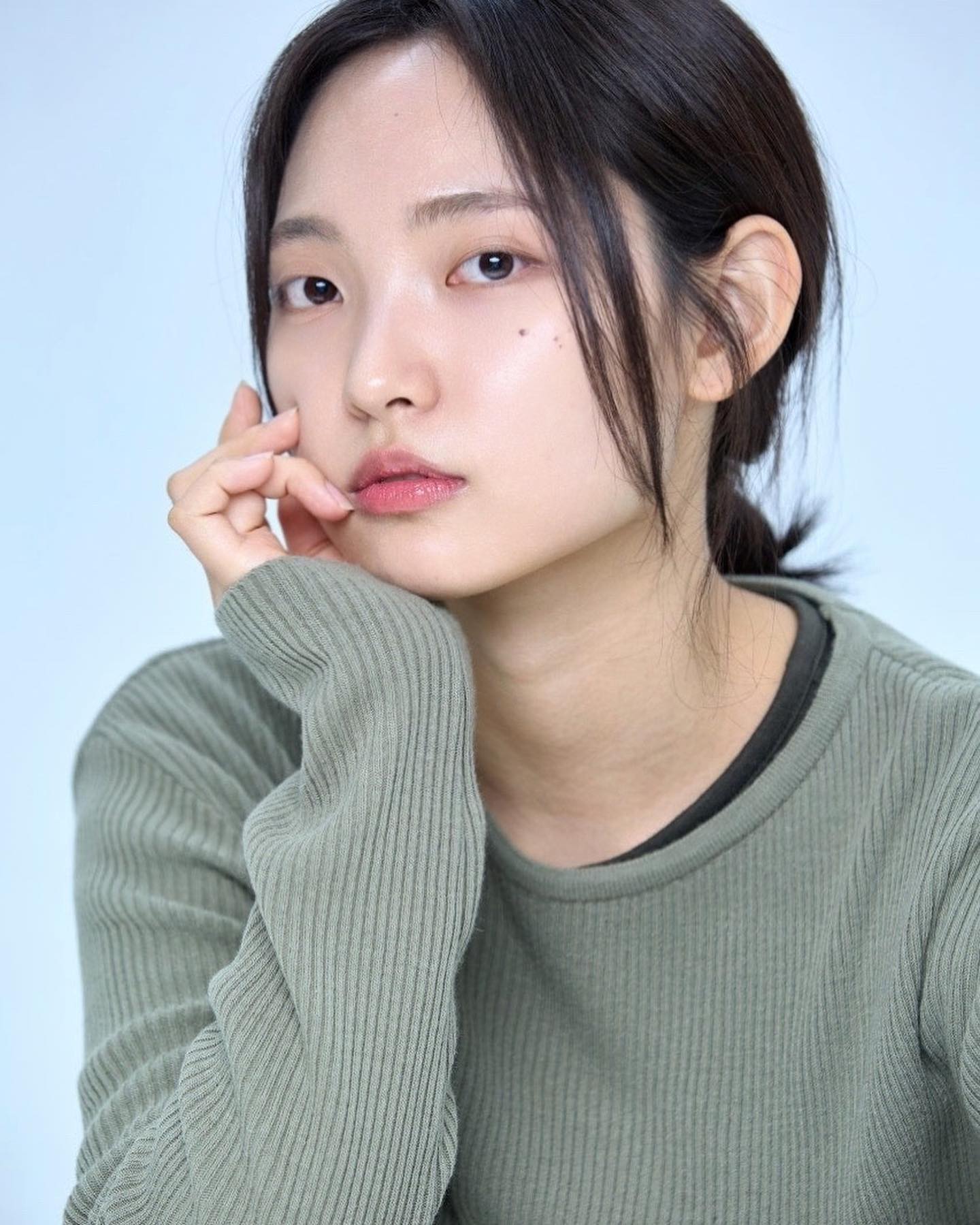 스물 셋 같은 스물 넷 기록하기✨
(사진 더 있는데 올랴두 되겠나!!!ㅎㅎ)
.
.
.
.
.
#portrait #model #프로필촬영 #프로필사진 #스튜디오624