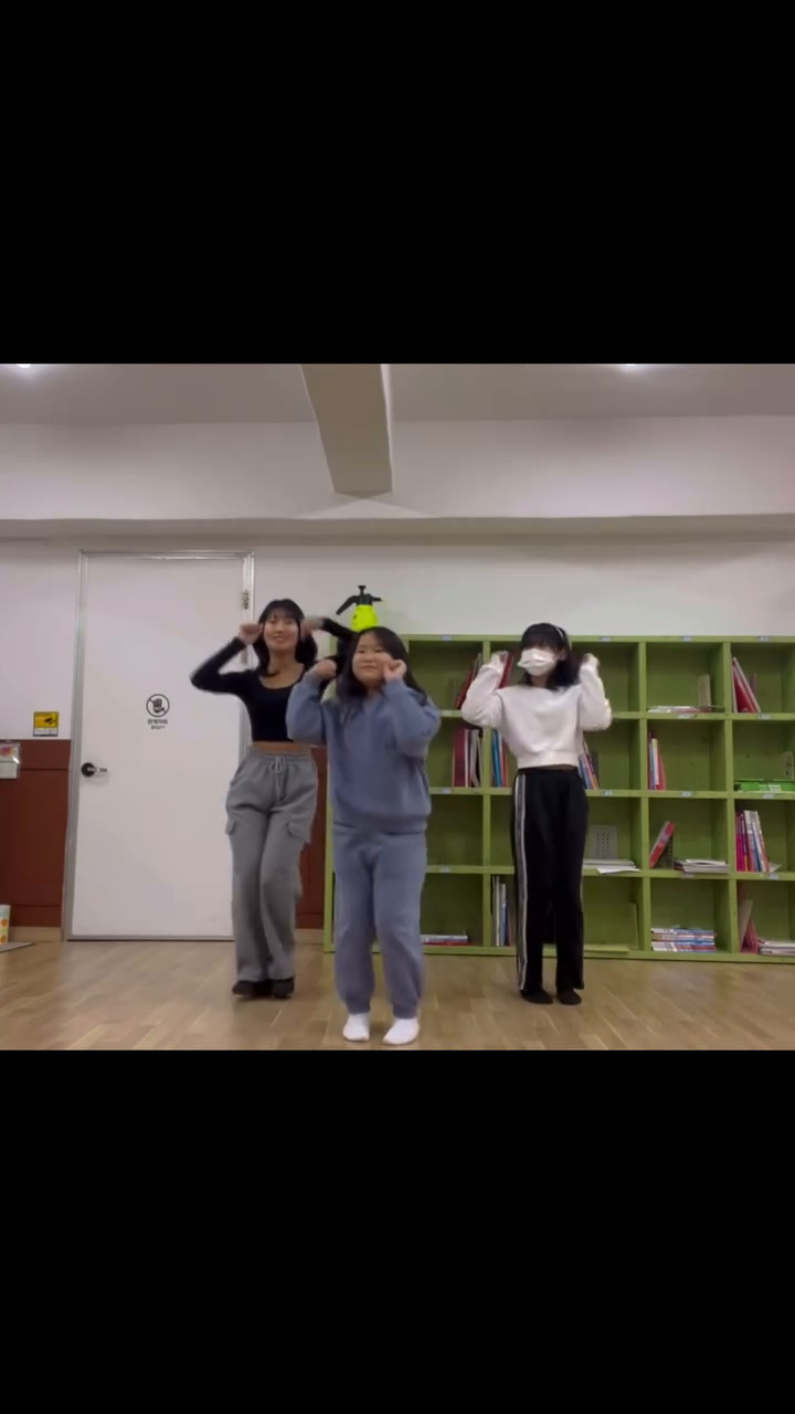 #일상

이번엔 공동작업자 해달라 난리난리