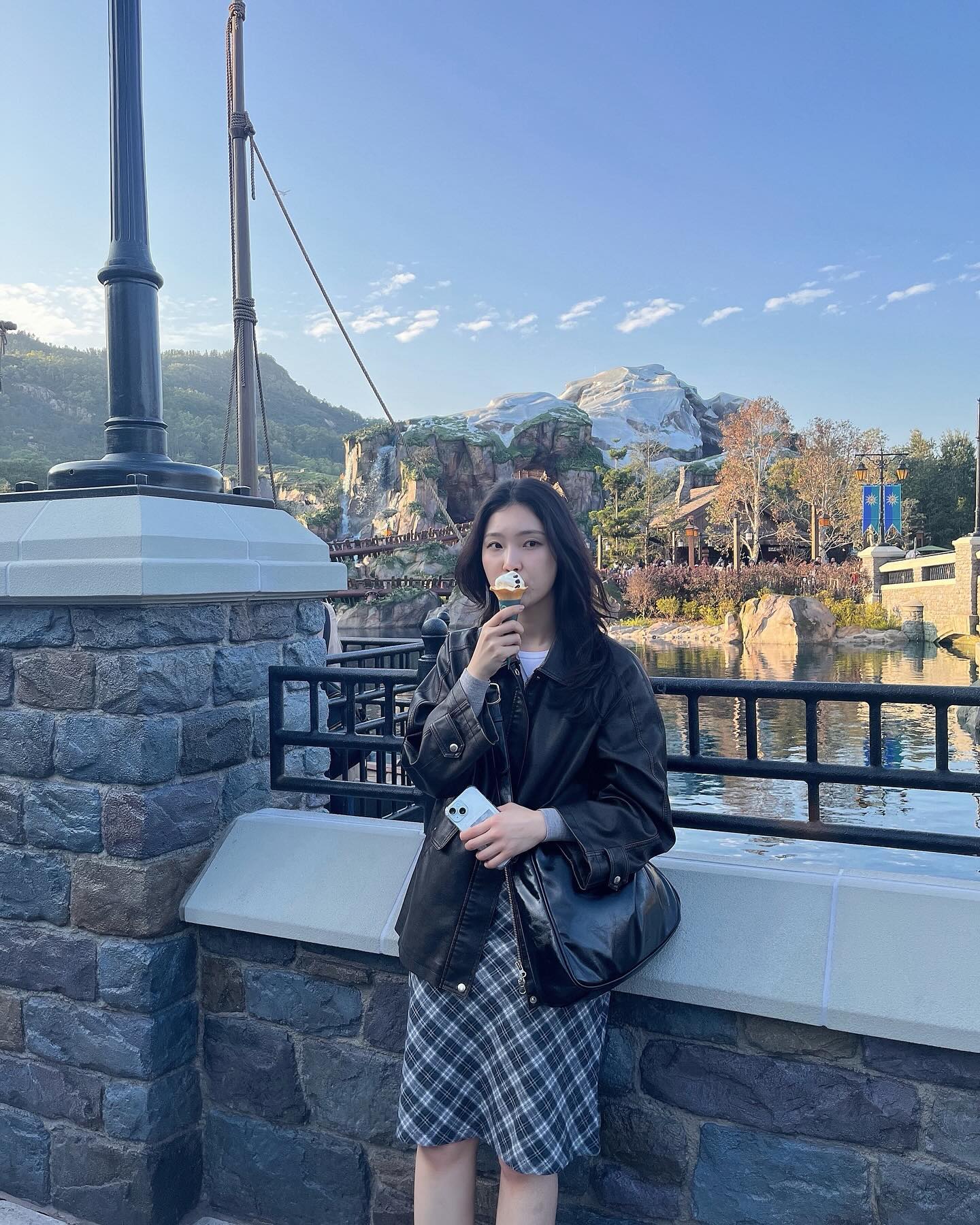 엘사공주 백만명 만난 날!
⠀
⠀
⠀
#홍콩 #홍콩여행 #홍콩디즈니랜드 #disneyland #여행에미치다_홍콩 #미친여행^^