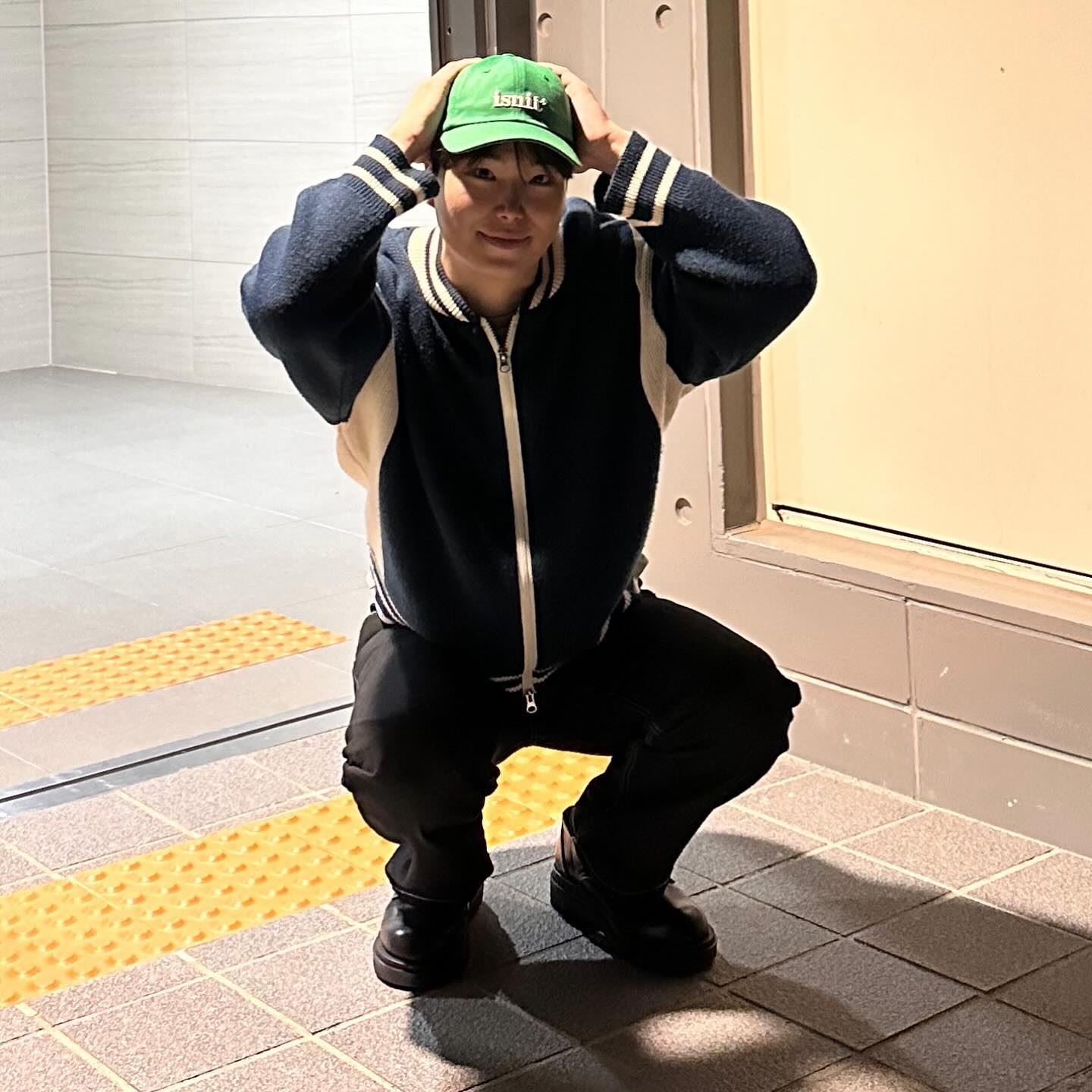 isnit_official isnit_campaign #협찬 #이즈닛 #isnit #ootd #isnit_campaign #isnit_official #볼캡 #여름스타일링 #오오티디 

The signature Logo Ball cap :)

Just before the dawn 🌇🌠🧢 새로운 아침이 밝은 오늘의 순간 isn’t it just beautiful?  저의 퍼스널 픽은 봄에 맞는 green 💚🍀
