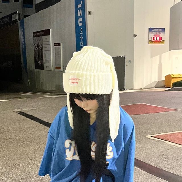 요미 on Instagram: "토끼로 ㅂ.,. 뼌신!!🐰💙"