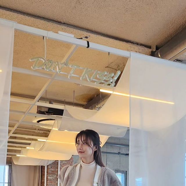  🎀 별희 on Instagram: "에에- 벌써 2월이 눈앞에,,

오랜만에 올리는 데일리룩이네요😘

화요일 잘 보내고 계시죠~
몸이 천근만근이라 그론가_화요일 느낌이 아닌 건 뭐죵︖ ㅎㅎ

저녁 맛있는 거 먹구,, 힘내자구욥🩷✨️🩷"