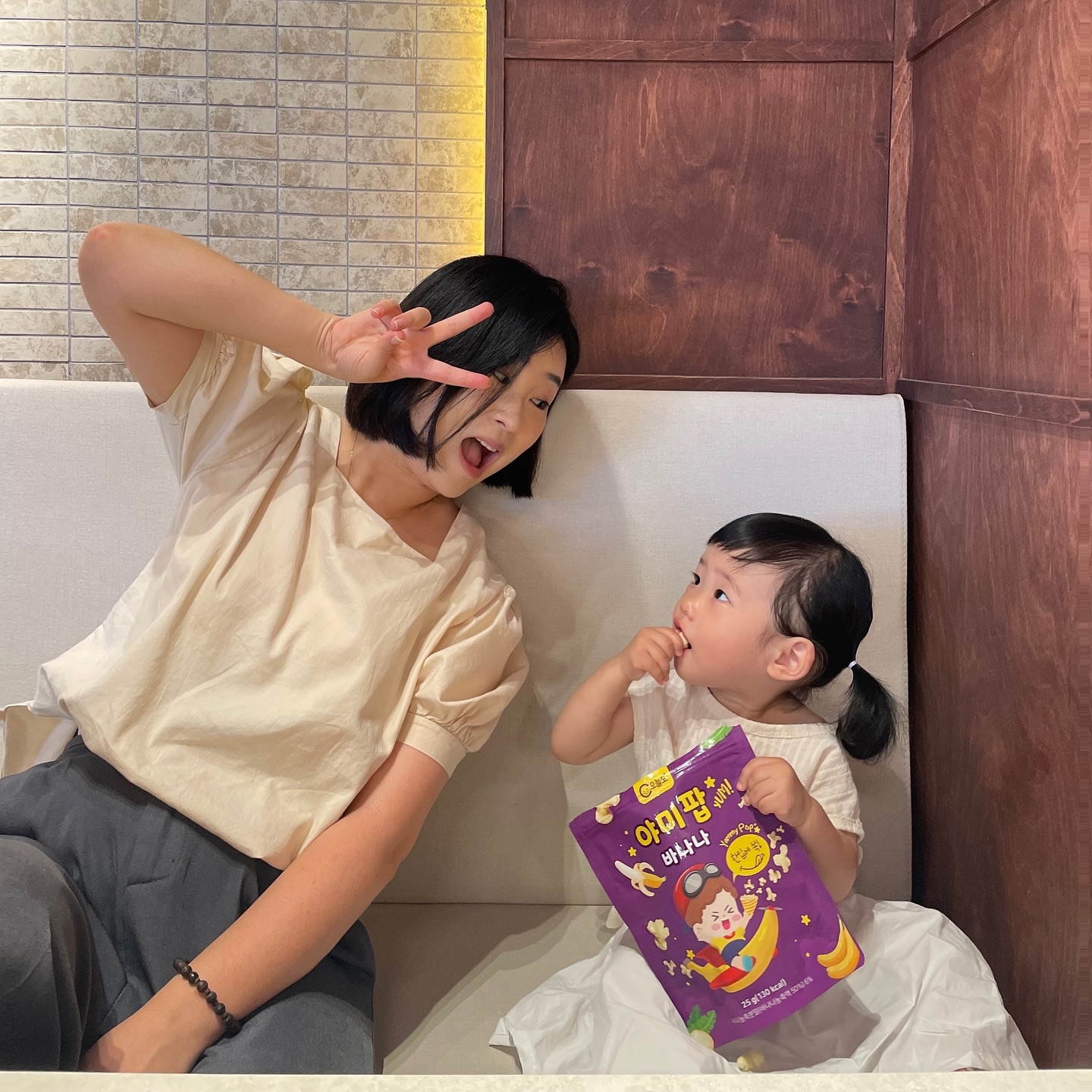 친정가기전에 황리단길 들려서 밥먹고 커피,
하은이는 요즘 너무 이쁜데 땡깡이 늘었다🥲
#경주나들이