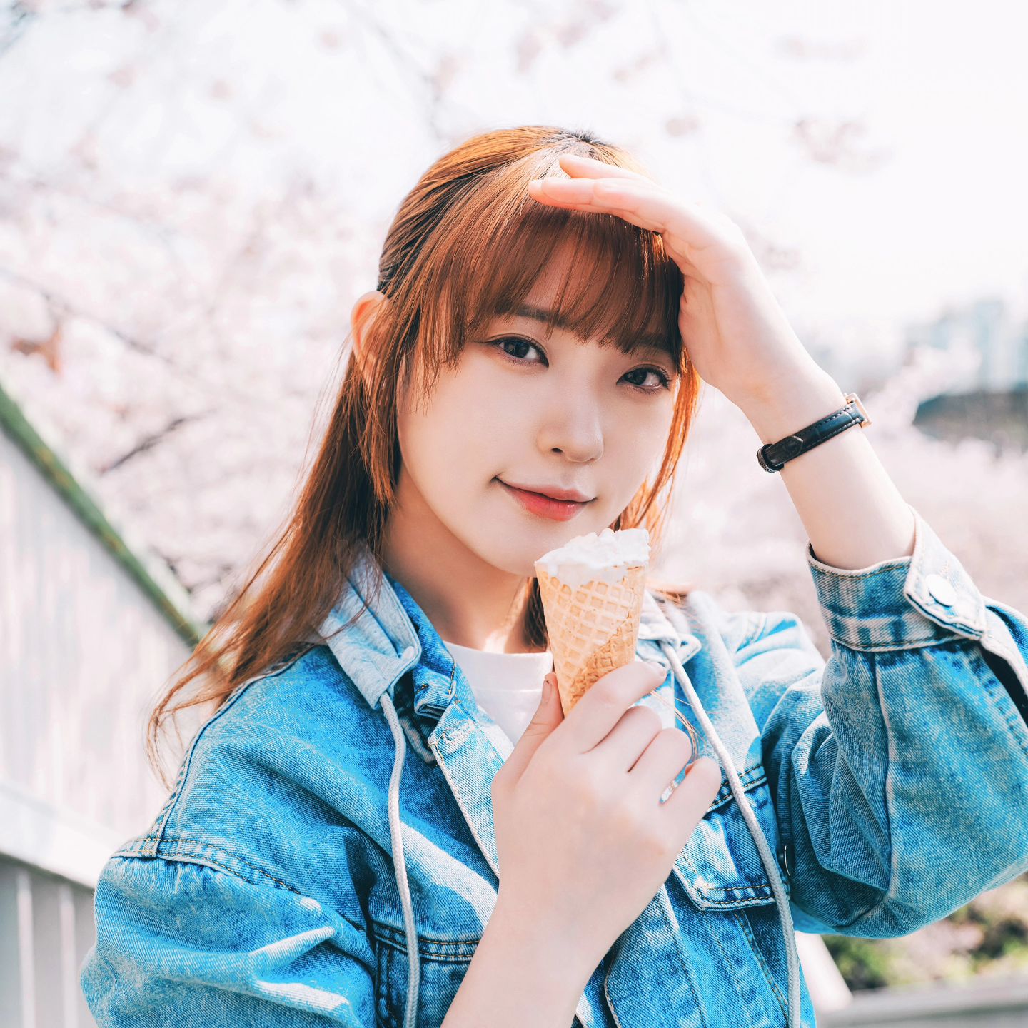 오즈모포켓사야지..

사진을 한꺼번에 올리다보니 잘렸는데 풀버전은 스토리로 업로드하겠습니다😢

📸 :  dorabang_

#스냅촬영 #스냅사진 #스냅사진촬영 #스냅모델 #서울근교나들이 #서울꽃구경 #벚꽃구경