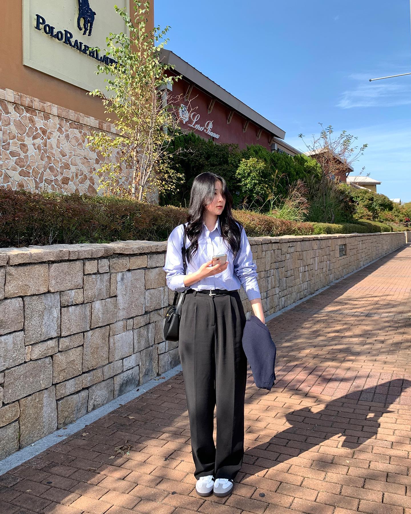 오랜만에 가서 더 재밌었던 날💙

아침, 저녁으로는 쌀쌀해서 가디건은 필수!