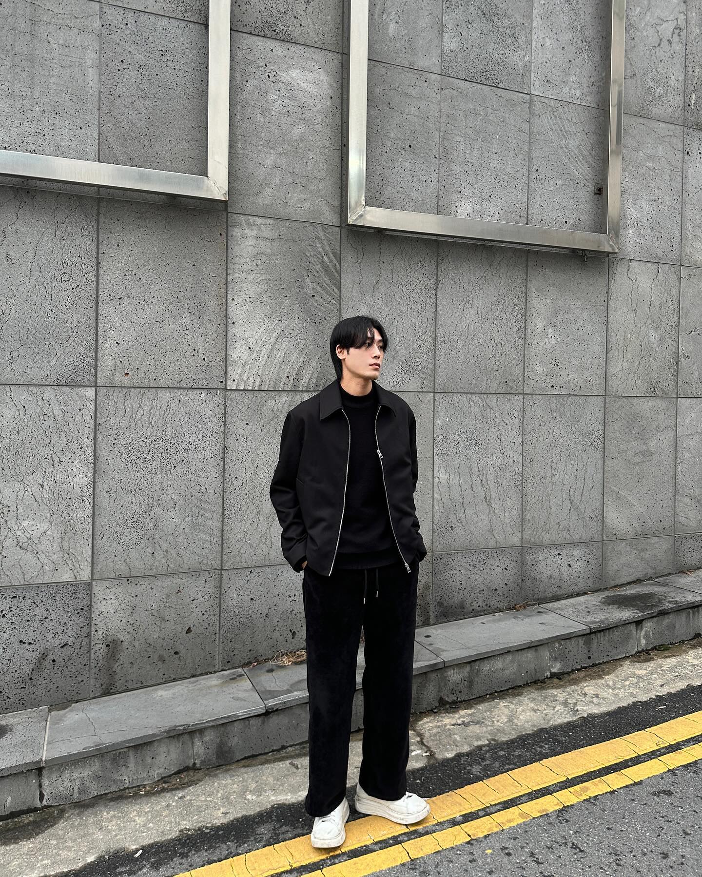 #광고 tngt_official 
봄 옷 사야지