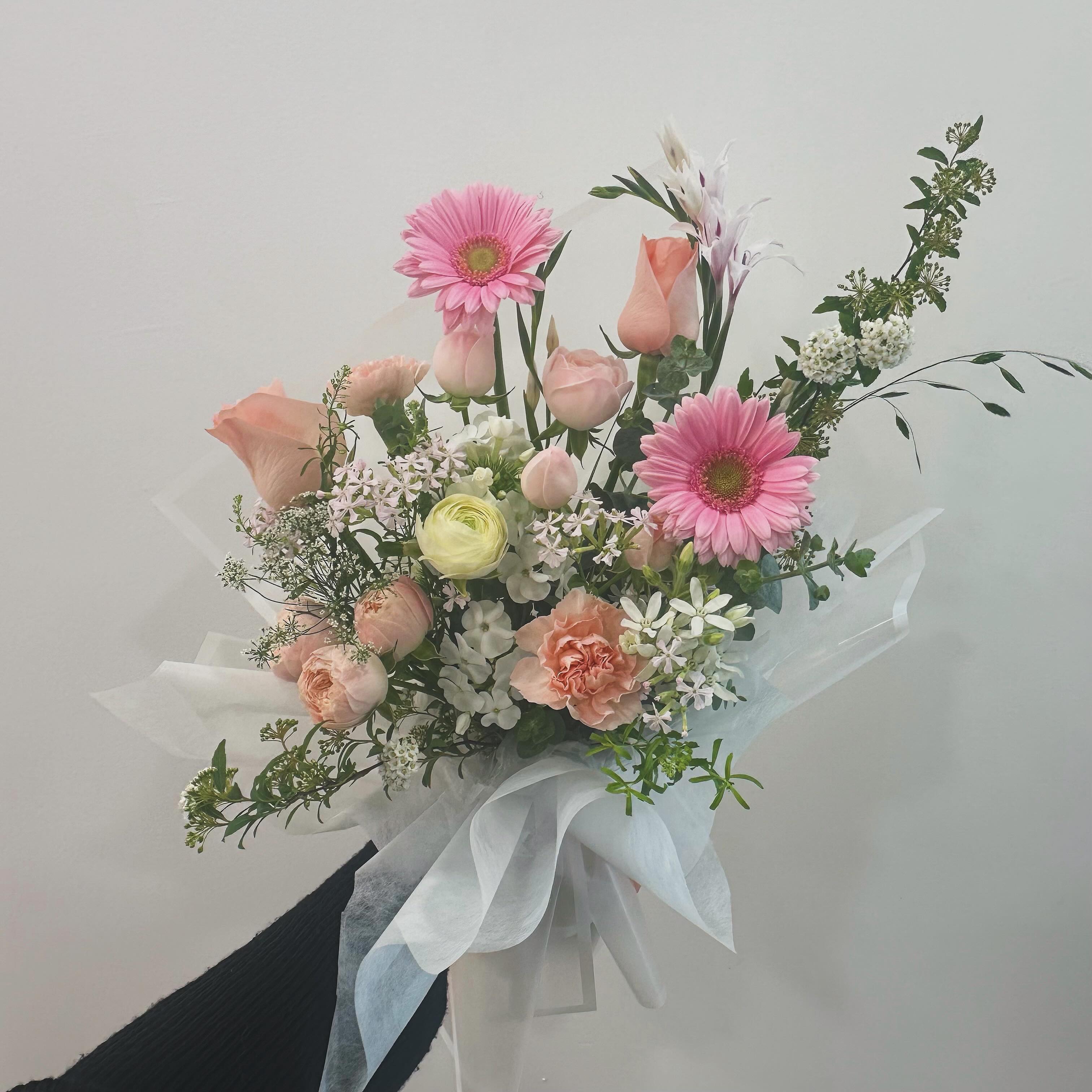 _
2주년 꽃다발💗

🌱안양로 314번길 14, 꽃사세요, 꽃
🌱문의 Tel, 010 2575 5254

#꽃사세요꽃꽃다발