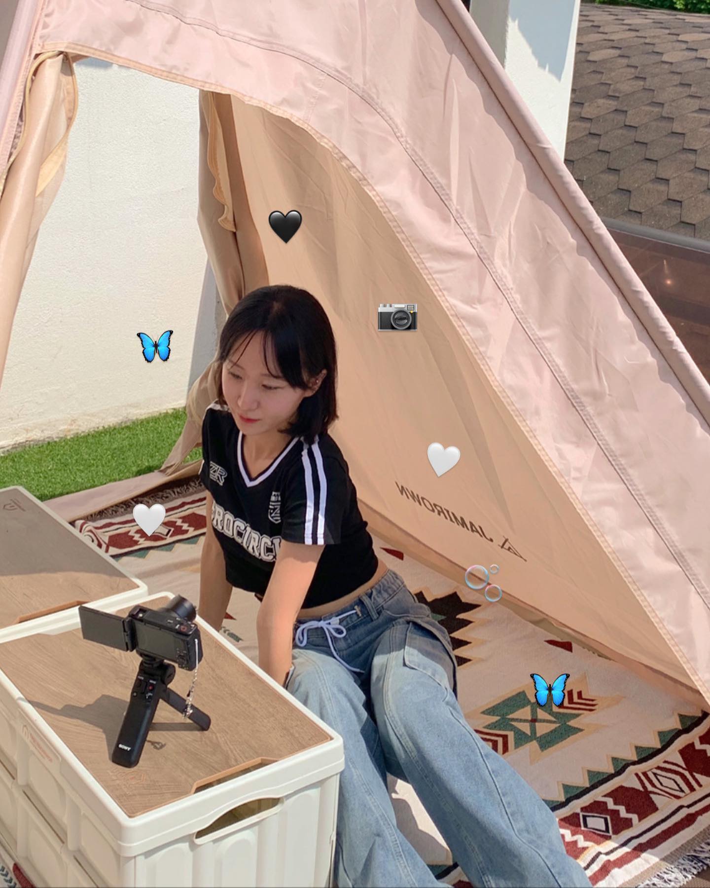 #협찬 #소니코리아 🏕📷
브이로그 촬영할 때 가장 신경 쓰이는 피부!
피부도 숨 쉬게 하고 싶을 때가 많은데요, 소프트스킨 기능 하나면 고민 해결🧘🏻‍♀️피부에서 걍 꿀 떨어짐🍯🤍
⠀
#소니 #브이로그 #ZENZ4기 #븱
#브이로그카메라 #일상브이로그
Video by #ZV1M2