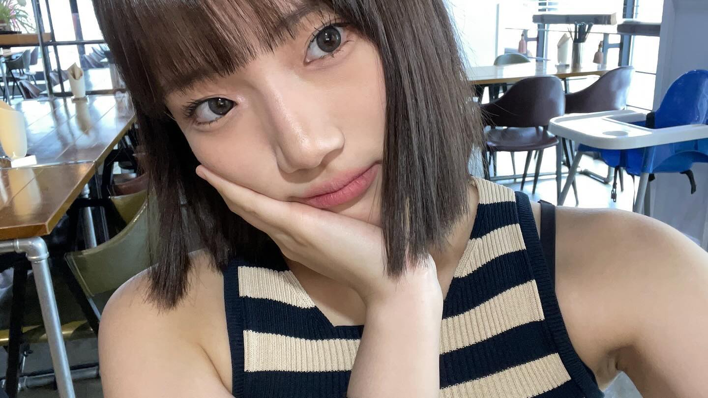 ☀️
.
.
.
.
.
.
.
.
#셀카 #셀카그램 #셀스타그램 #단발 #태슬컷 #태슬펌 #단발머리 #대구 #동성로 #동성로카페 #동성로맛집 #학생 #학생코디 #코디 #나시코디 #좋아요 #좋아요그램 #좋아요반사 #좋반 #맞팔 #06 #패션 #followforfollowback #likesforlike #instalike #ootd #selca #selfie #selstagram #fashion