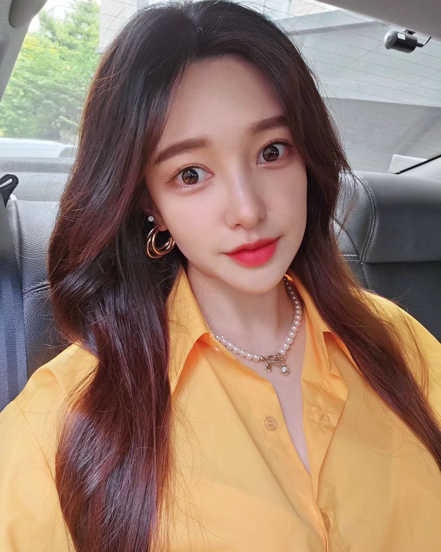 #오랜만 
ㆍ
ㆍ
다들 무탈히 잘 지내구 있지요?
오랜만에 피드로 안부 전해요🫣
ㆍ
그간에 일상들도 차차 업로드 예정이니까
조금만 기다려 주세요ෆ