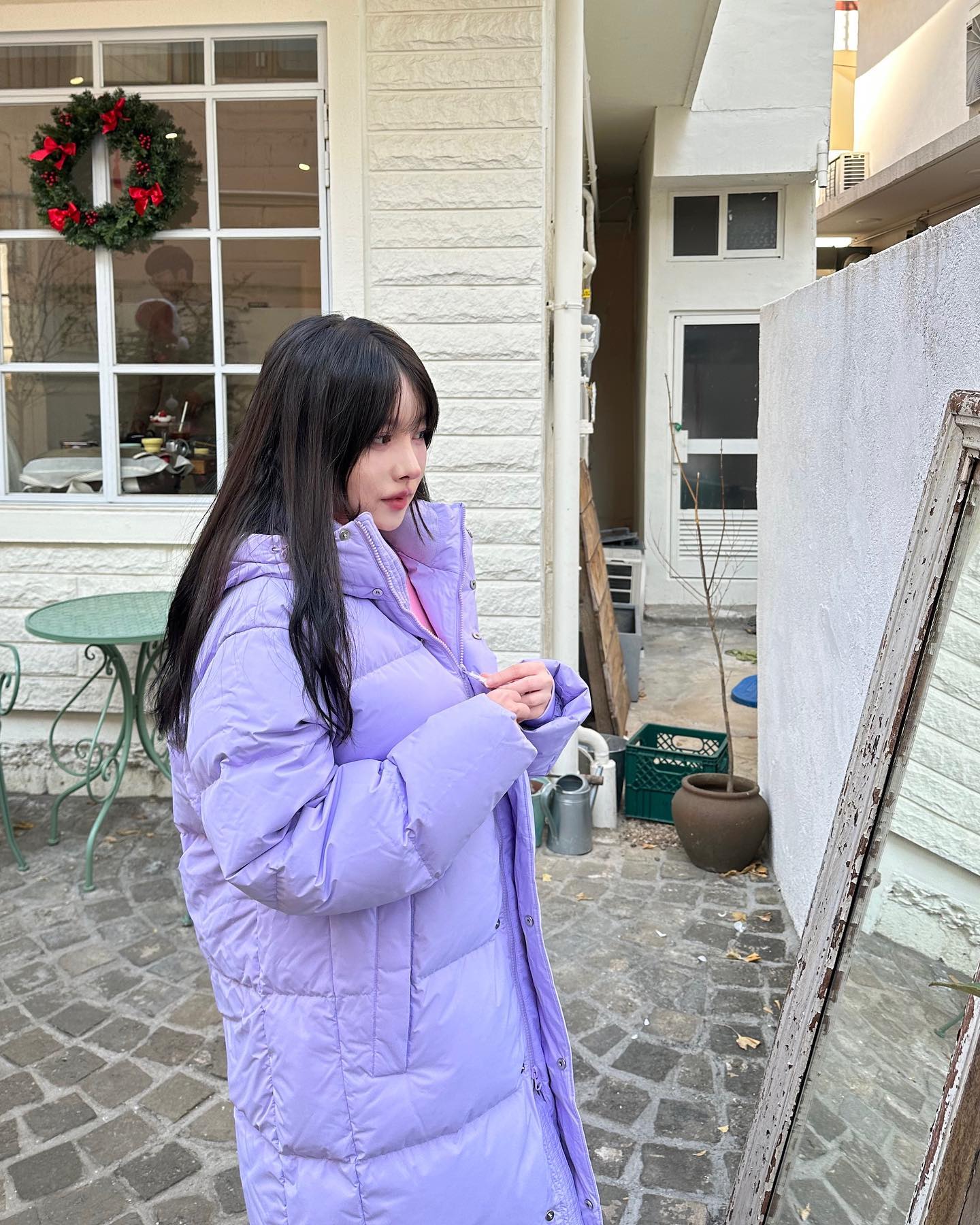 부드러운 색감의 퍼플 롱패딩💜
부담없이 이번 겨울 내내 입을 수 있는 도톰한 패딩!!
부산에서 어색한 앞머리와 함께•••🥰
#제품협찬 #NERDY #널디 #패딩 #롱패딩 #롱패딩코디 #selfie
#부산여행 #광안리카페