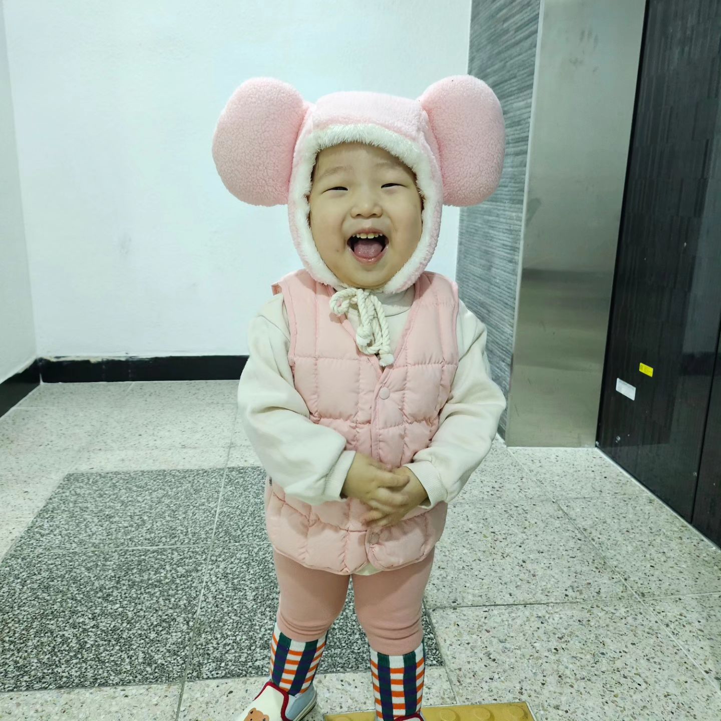 쥐순이 또유❤️

주말에 가족들과 외식도하고
조카가 소윤이 냉면도 먹여주고
요즘 즐거운나날을 보내는중