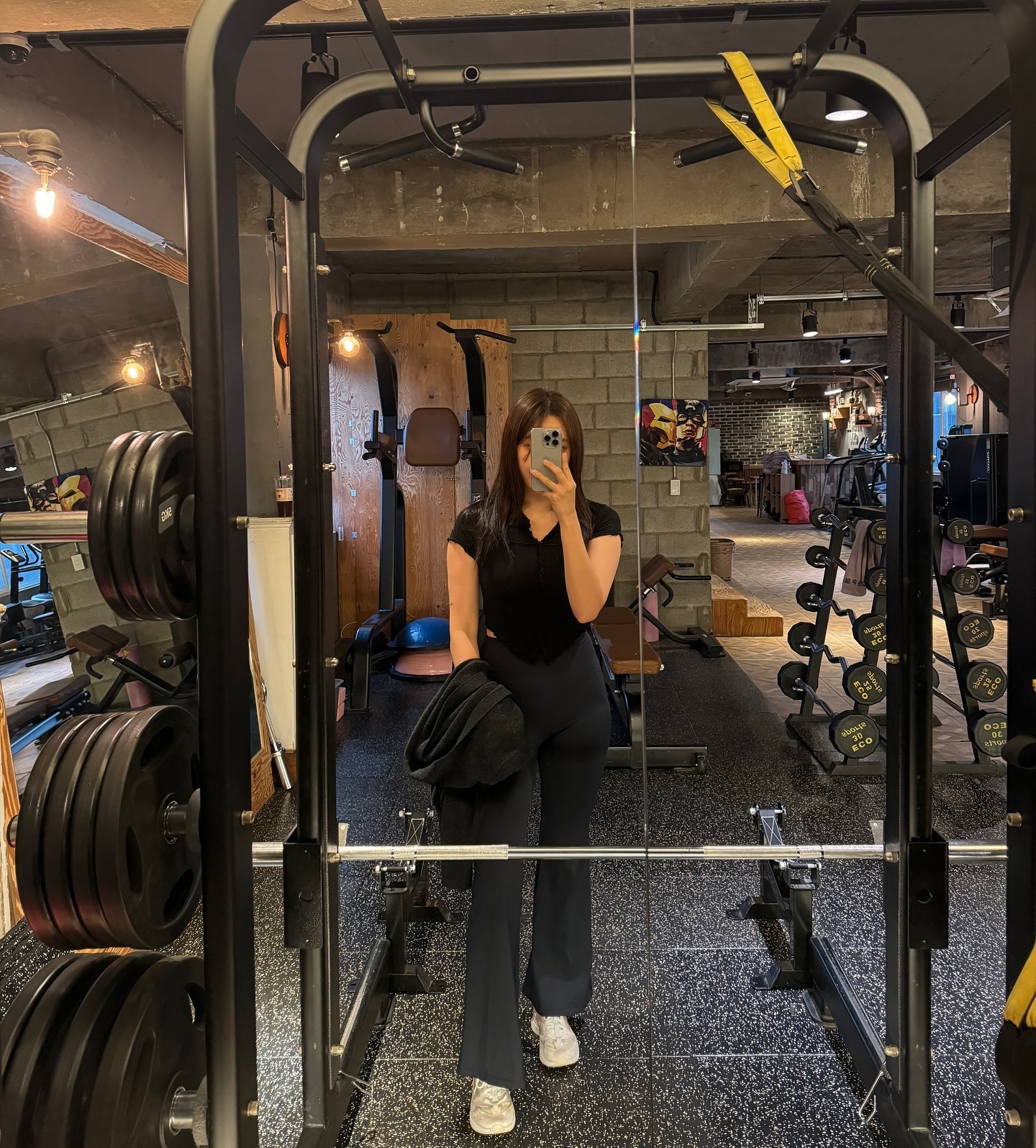 쌤이랑 같이 센터오기 🥰
아침부터 긍정 뿌려주심
오늘부턴 오전 운동 하기로, 패턴 바꿔야지 🔅
더 멀리 오래 높게 가려면 체력 관리부터
몸이 건강해야 좋은 정신이 깃들수 있는법

#오운완 #등데이