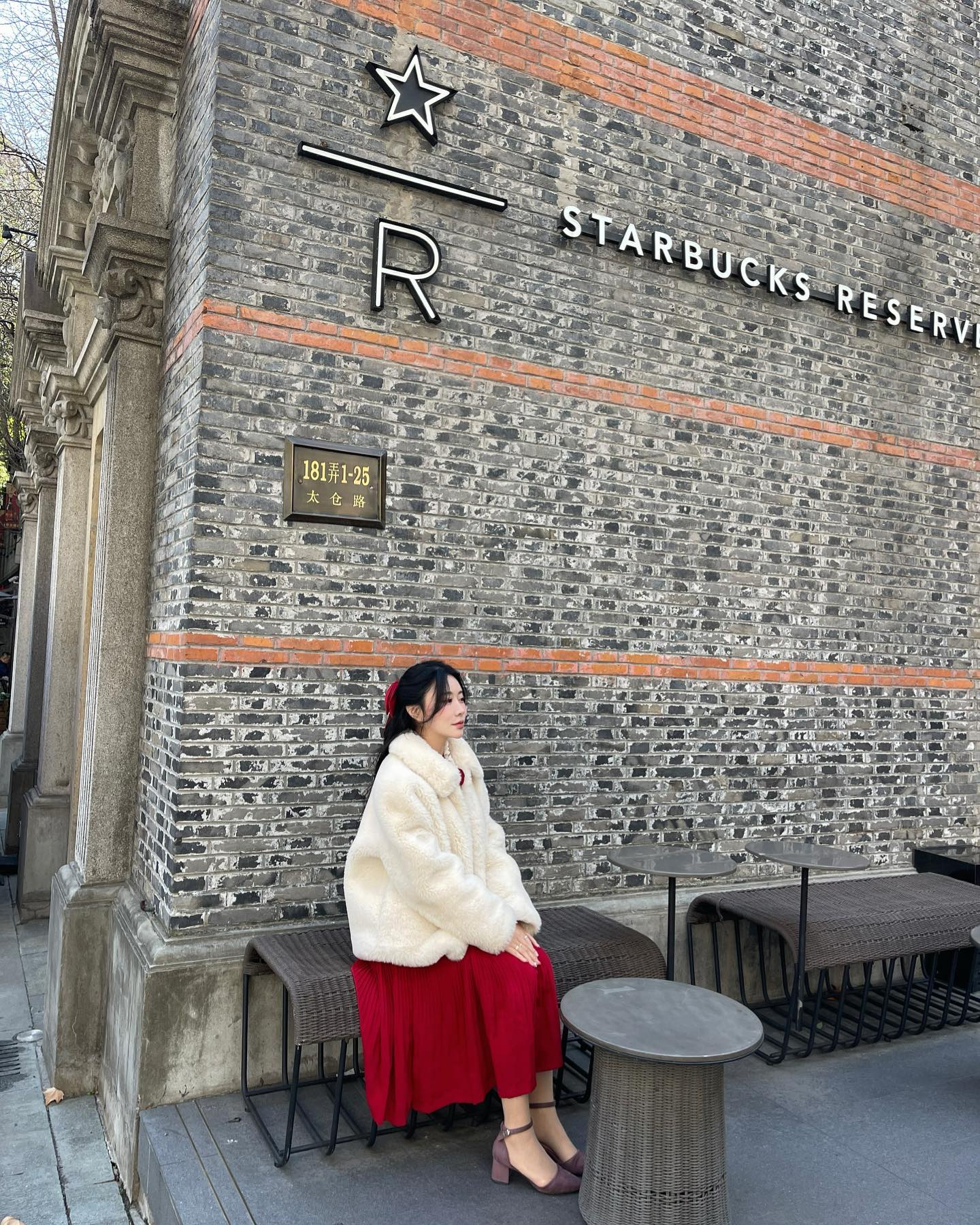 신천지는 유럽분위기의 쇼핑센터라
춘절에도 오픈합니당

📍스타벅스

✔신천지 스타벅스는 술도 파는 바 매장

#신천지 #스타벅스