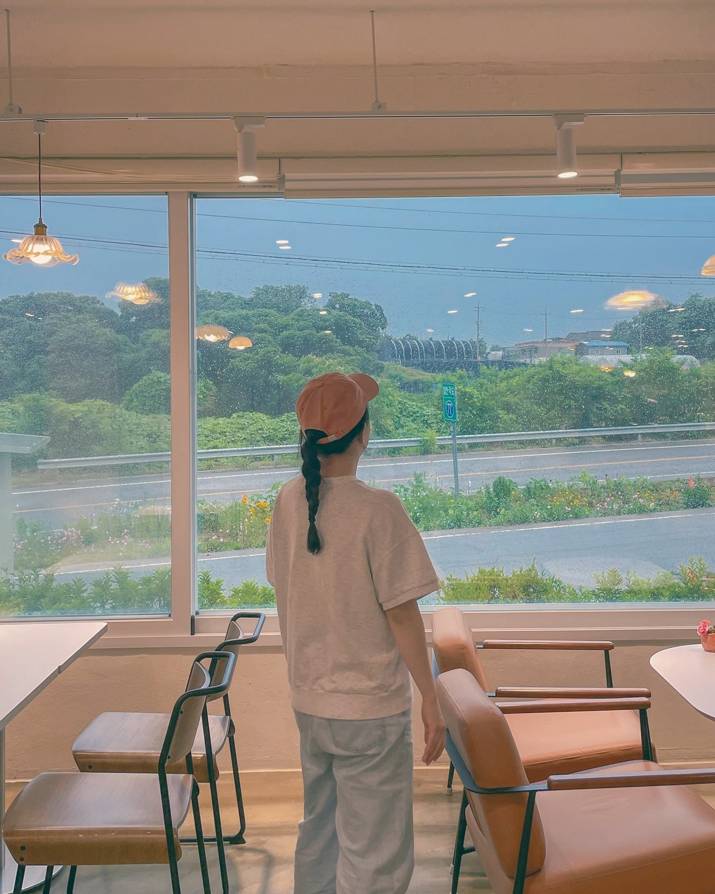 🔵

매주 주말마다 꾸리꾸리한 날씨☁️☁️☁️
그래도 좋아....ෆ