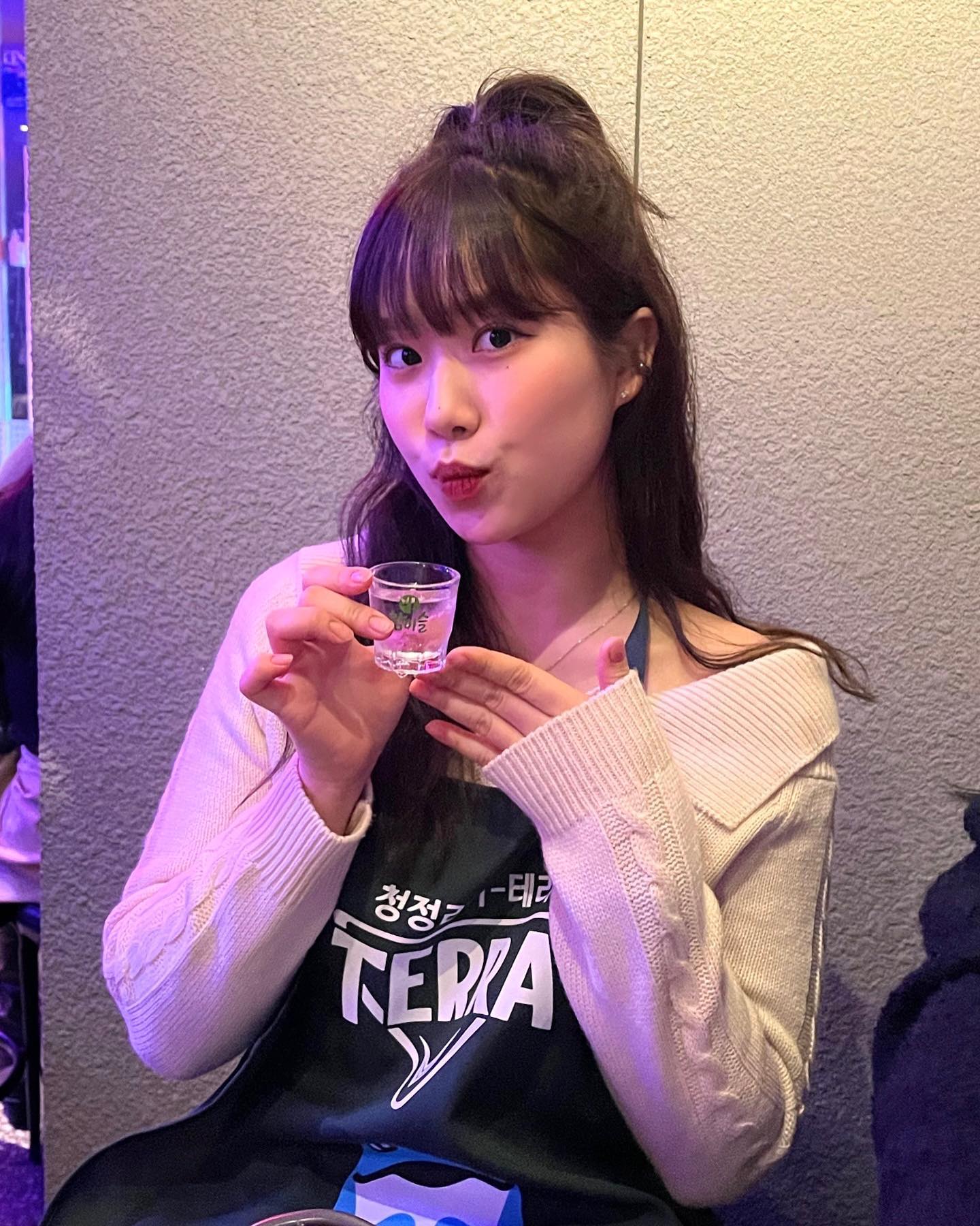 한 짜안 해🥃
(Feat. 5분마다 짠하자고 타이머 맞춰놓는 그녀...)