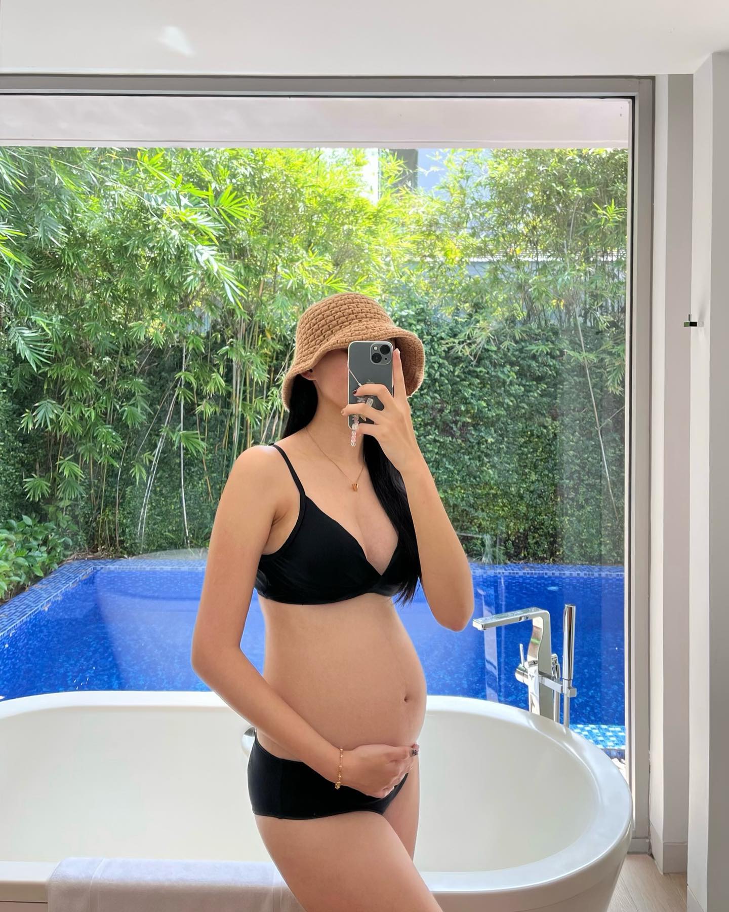 .
#25w #26w #🤰🏻
힘들지만 괜찮어?🫠🖤