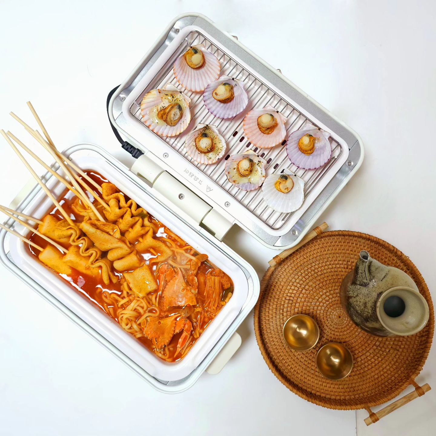 #제품제공 
애정하는 minki0070 님의
#이벤트당첨 으로 맛있는
통꽃게꼬치어묵탕 즐겨보았어요.

요즘엔 밀키트가 정말 잘 나와서
간편하게 끓여서 먹으면 되니
넘넘 좋네요!

캠핑장에 가서 먹어도 맛있고
집에서 온가족이 둘러앉아서
먹어도 좋은~

통꽃게가 들어가서 국물도 시원하고~ 
어묵꼬치 호호 불어가면서 하나씩 먹으니
캠핑 나온 듯한 기분까지!!

어묵탕에 라면사리 추가해서
먹으니 마무리로 딱~
삼진어묵 통꽃게꼬치어묵탕
여러분도 함께 즐겨보세요!^^

samjinamook
.
.
#캠핑요리 #어묵탕 #밀키트
#캠핑 #캠핑밀키트 #캠핑요리
#온가족이함께즐겨요 #간편해요
#통꽃게꼬치어묵탕 #꽃게어묵탕