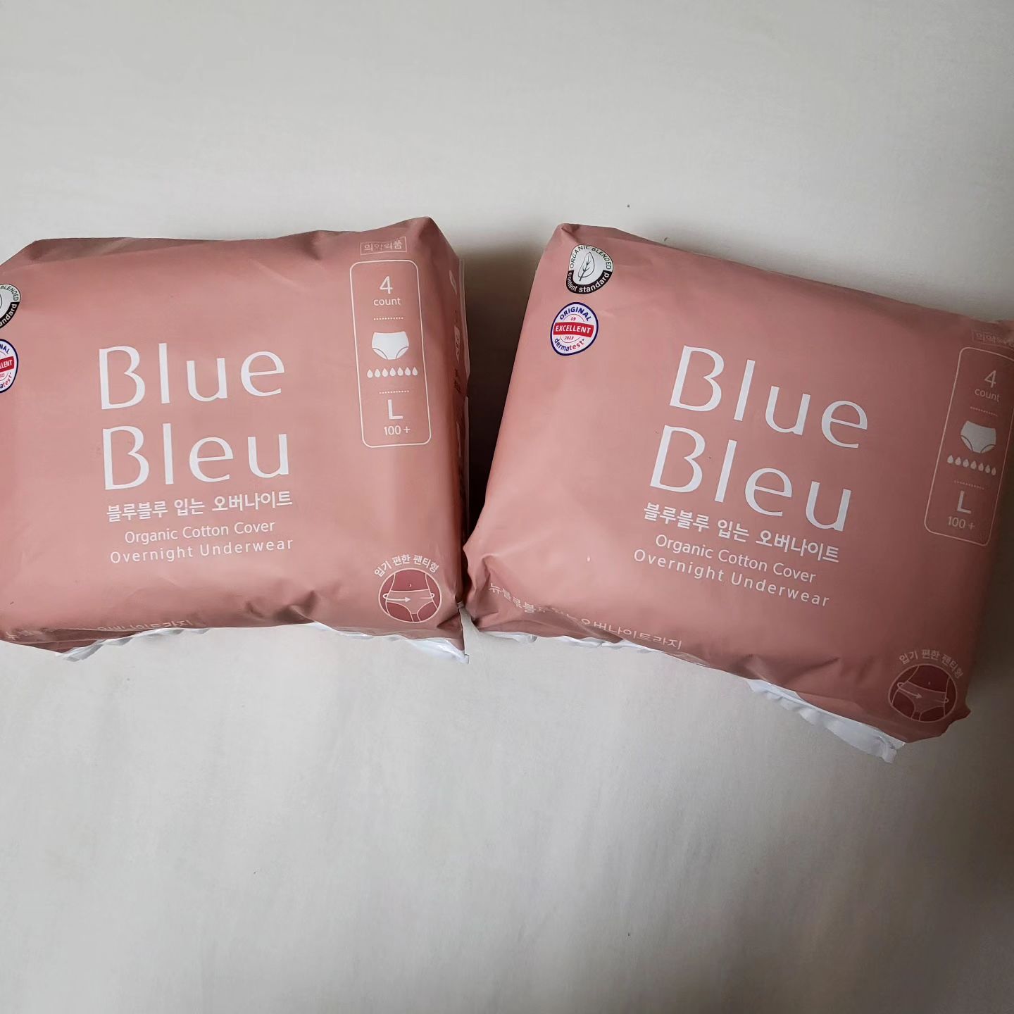 #협찬 
bluebleu.official

입는 오버나이트 제품 중에 
맘에 드는 유기농 생리대를 
찾기는 쉽지 않더라구요.

하지만, 드디어 만났어요!! 
보통 오버나이트 제품은 두꺼운데
이 제품은 두께가 얇아 특히 좋아요. 

샘 걱정이 없어서 만족♡ 
직접 착용해 보니 편안한 
착용감이 장점이예요.

불편하면 손이 안가는데 진짜 편해요. 
흡수력도 좋고 발암물질도 없으니 
저에겐 블루블루가 딱 입니다. 
저의 입는 오버나이트 정착템이 였어요🤗

📌https://www.instagram.com/bluebleu.official/

.

#입는오버나이트 #유기농생리대 #생리대추천 #입는오버나이트추천 #흡수력좋은생리대 #발암물질없는생리대