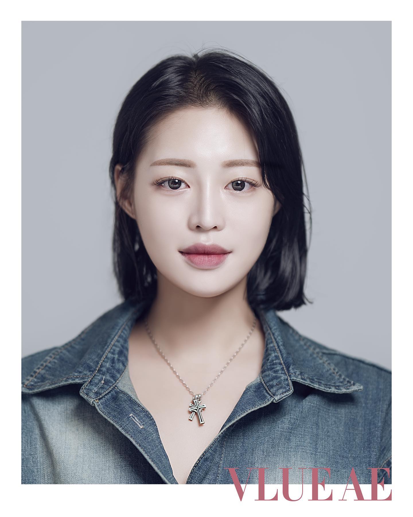 시월 작가님은 증명사진도 레전드로 뽑는다🤦‍♀️