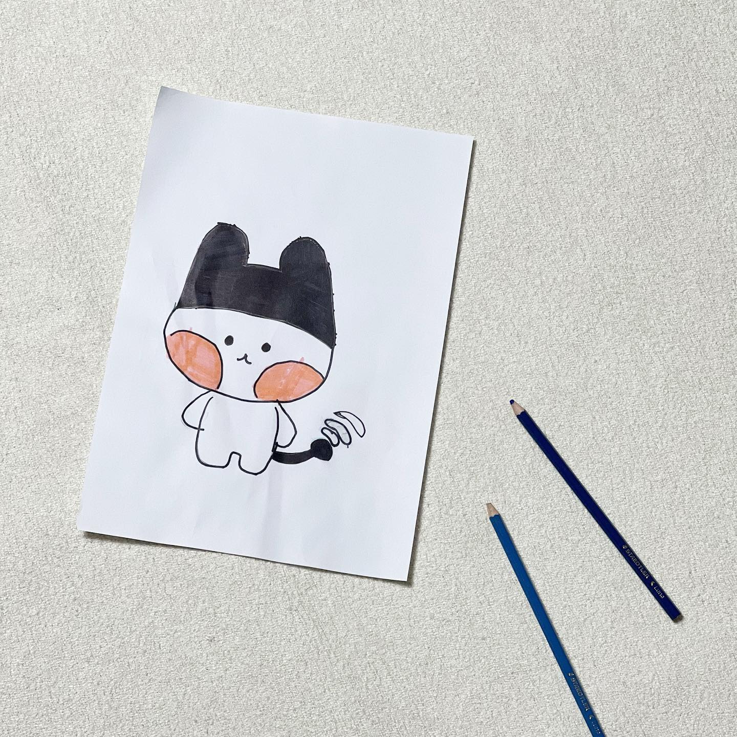 ☺️언제나 사용하는 
공공와이파이

버스정류장에서도, 공원에서도 
언제나 빠르게 연결되어
편리하게 사용하니까
못봤던 드라마 밀려서 다보는중 
히힛 

공공와이파이 캐릭터인 #공두리 드로잉챌린지가
지금 진행중이에요!
우리함께 참여해보자구요 💕😍

#공공와이파이 #드로잉챌린지 
#공두리_드로잉_챌린지
 #공공와이파이_캐릭터