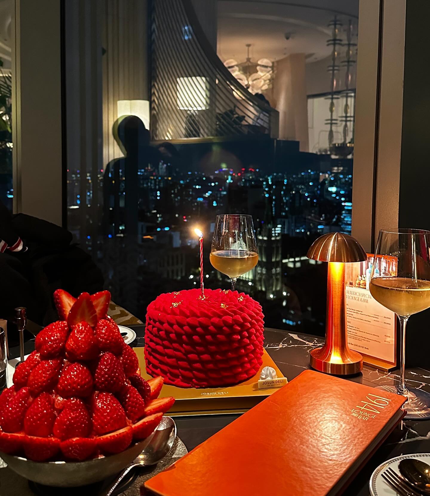 사랑하는 울오빠 생일축하해 ♥