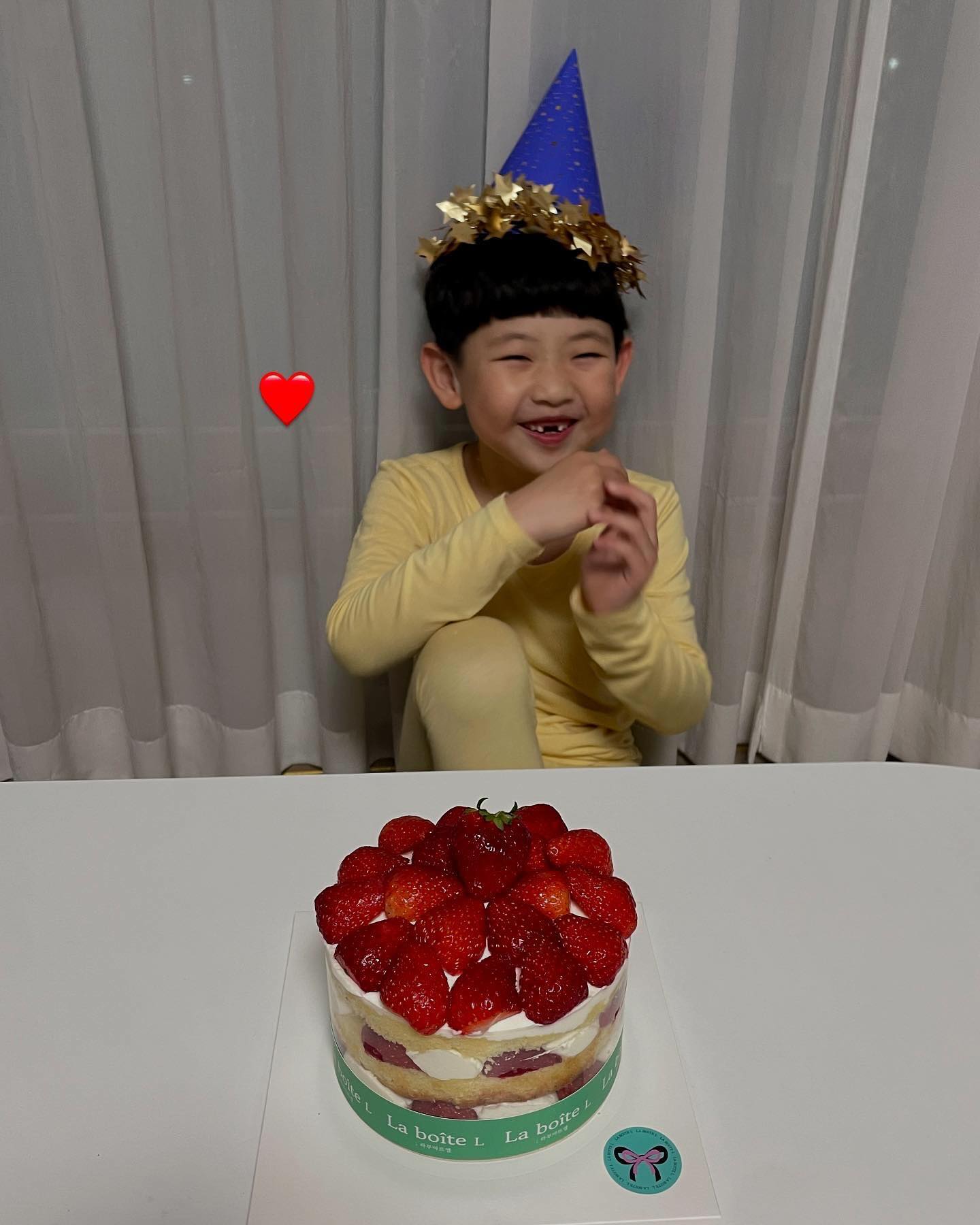 4/20 유건이 8살 생일❤️🎉
⠀⠀⠀⠀⠀⠀⠀⠀⠀⠀⠀⠀⠀⠀⠀⠀⠀
⠀⠀⠀⠀⠀⠀⠀⠀⠀⠀⠀⠀⠀⠀⠀⠀⠀
#유건일상 #유건영상 #생일겸집들이 
#어린이집친구들 #퍼피반친구들 #❤️ #🎉