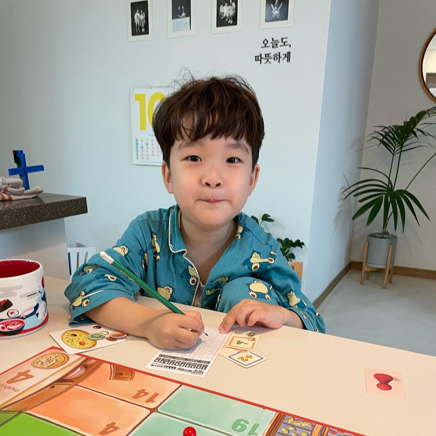 진심으로 열심히 했는데 졌다🤧

#셈셈피자가게
#보드게임
#주말일상