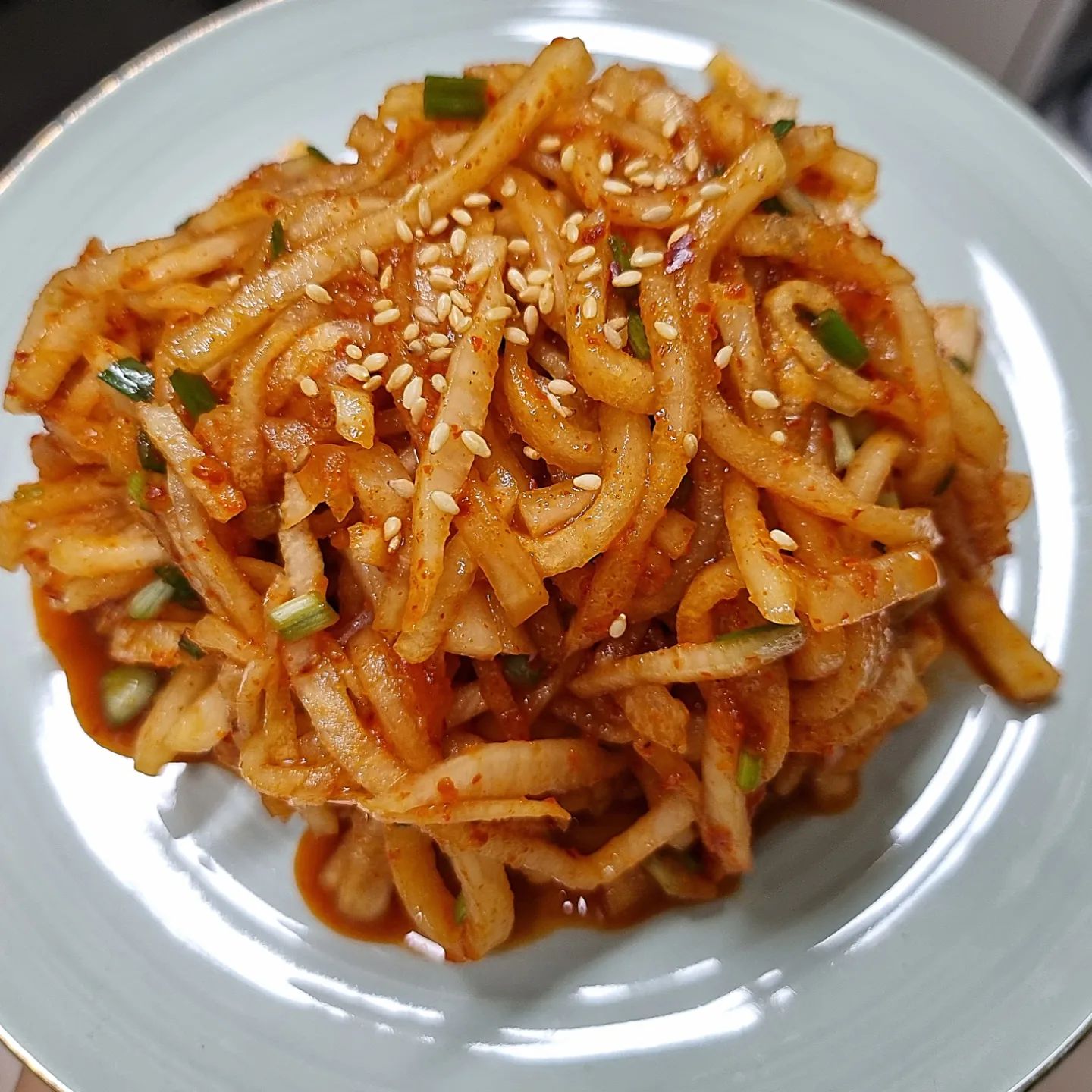 편스토랑 류수영 무생채 만들기🙂

#무생채#편스토랑레시피#편스토랑류수영무생채#무요리#겨울무#반찬#food#homemadefood#instafood#onthetable#맛스타그램#맛있다그램#먹방스타그램#먹스타#밥#온더테이블#인스타푸드#음식#음식스타그램#집밥그램#푸드스타그램#집밥#집밥스타그램#홈쿡#오늘요리#homecook#cook#요리스타그램#요리#협찬환영