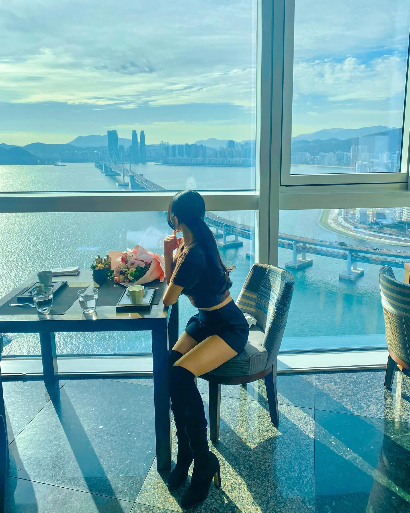 댕댕씨랑 결혼기념일 데이트❤️
러블리 출산후 육아에 지쳤지만
이렇게 나오니 힐링된다🥹🫶
힐링하고 빨리 러블리보러 집에가야징🚗