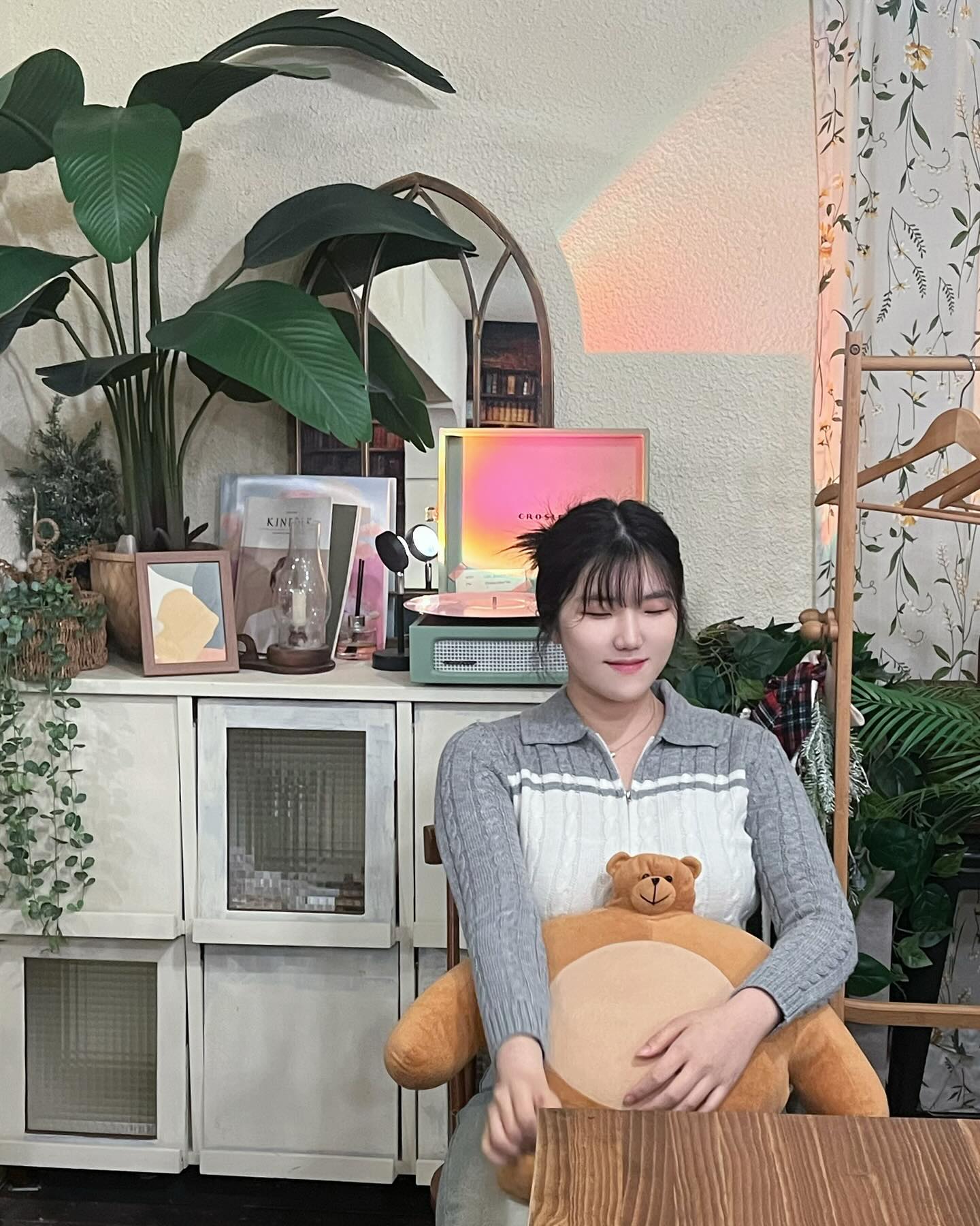 먀