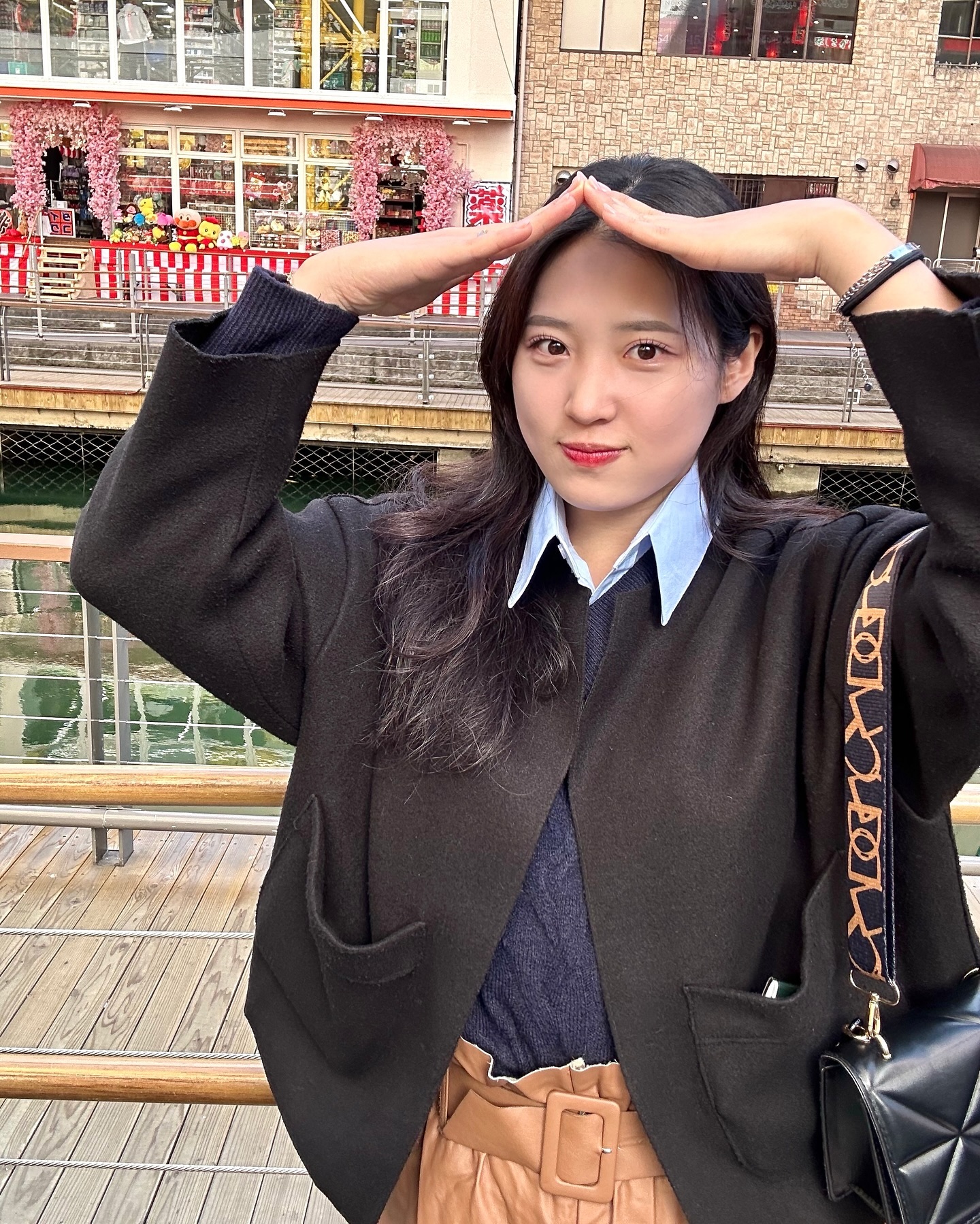 다들 이건 무조건 피드감이래서.. 질질 끌고 와쨔욤 😳