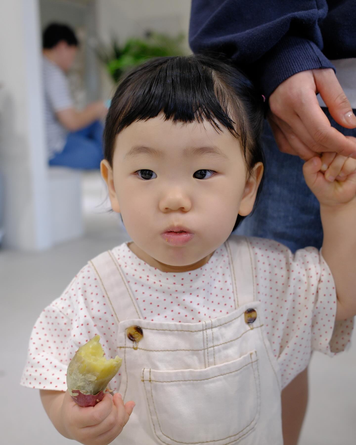 •
#16개월아기
고구미 먹방 🍠
•
•
•
#아기먹방
