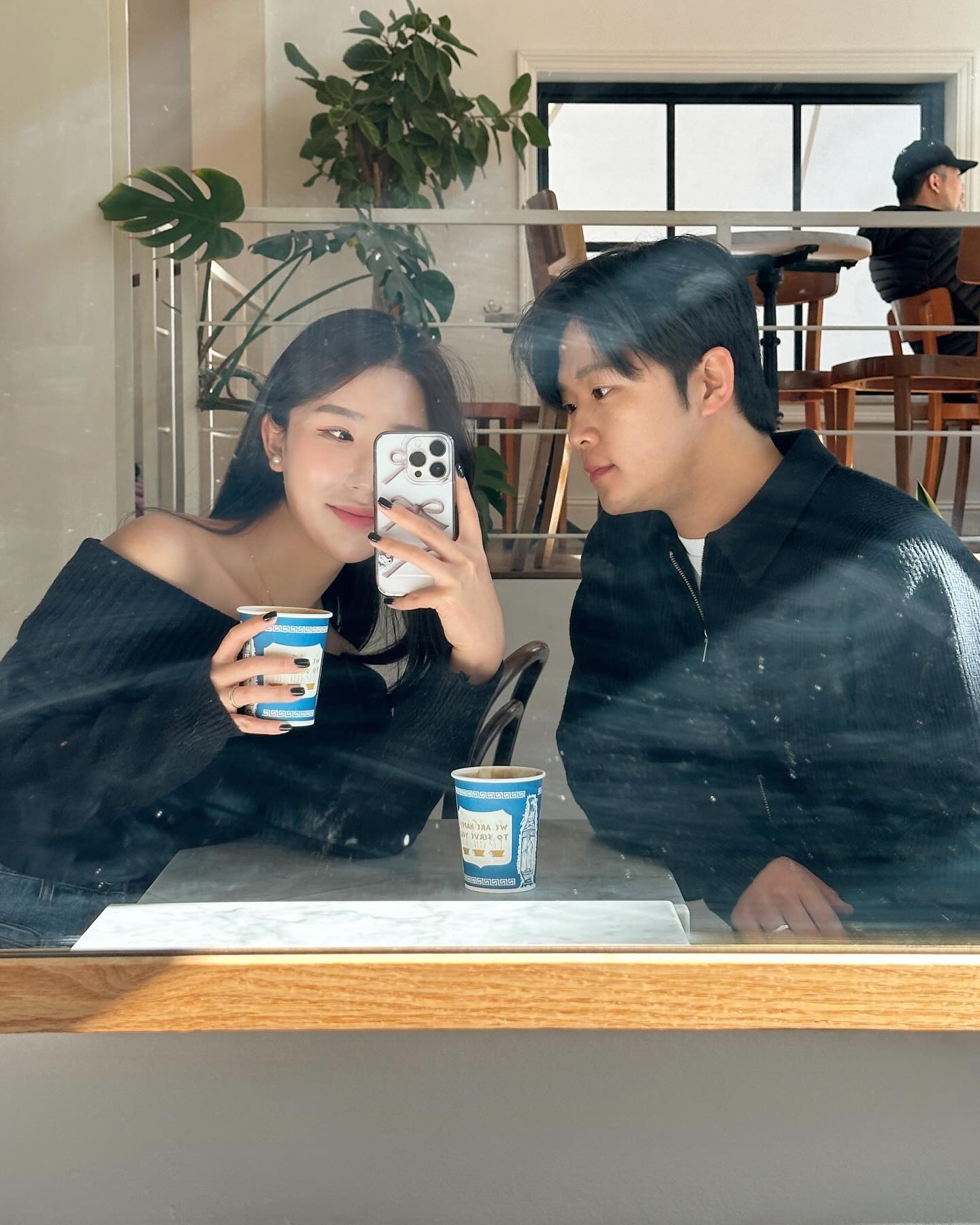우린 무조건 크리스마스엔 겨울바다 ❤️🎄
