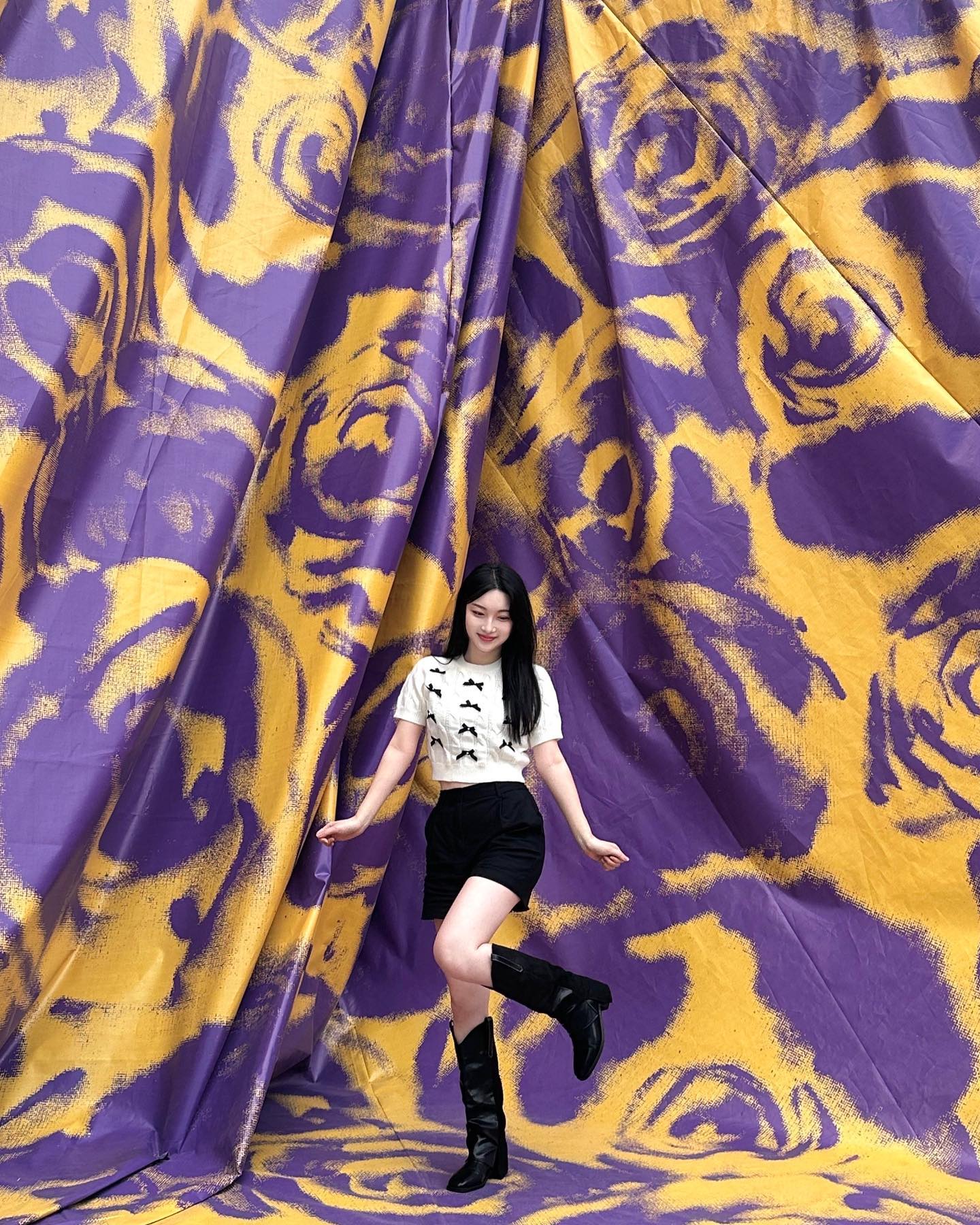 이런 핫플 넘 오랜만이라.. 
심장이 두근두근…🫨
울 예민씌랑 한 컷.. 두 컷..🍂🖤
재밌는 성수…🎀🎀
다음에 또…🤙🏻