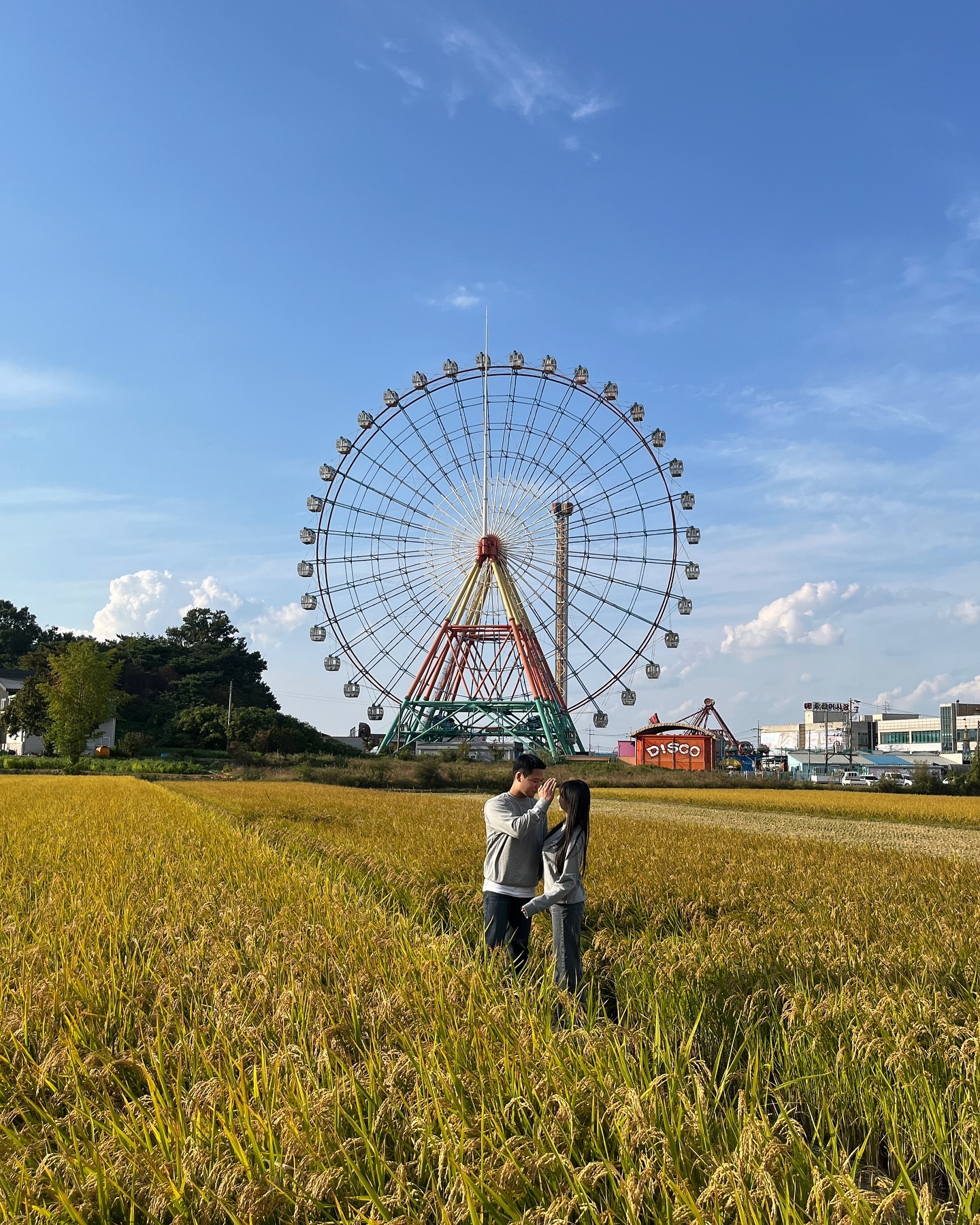 가을타는즁🤎🍂🍁🌾🎡

#충남 #충남당진 #당진 #당진맛집 #당진카페 #삽교호 #카페피어라 #당진여행 #당진가볼만한곳 #가을 #커플 #커플룩 #커플템