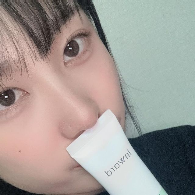 윤정 | hush on Instagram: "#광고 #인워드발효시카크림 🌿정제수 없이 시카 성분 68% 🌿8중 시카 콤플렉스 강력 진정 보습 ! 🌿촉촉하고 끈적이지 않은 크림 🌿전성분 EWG 그린등급 (안전처방)