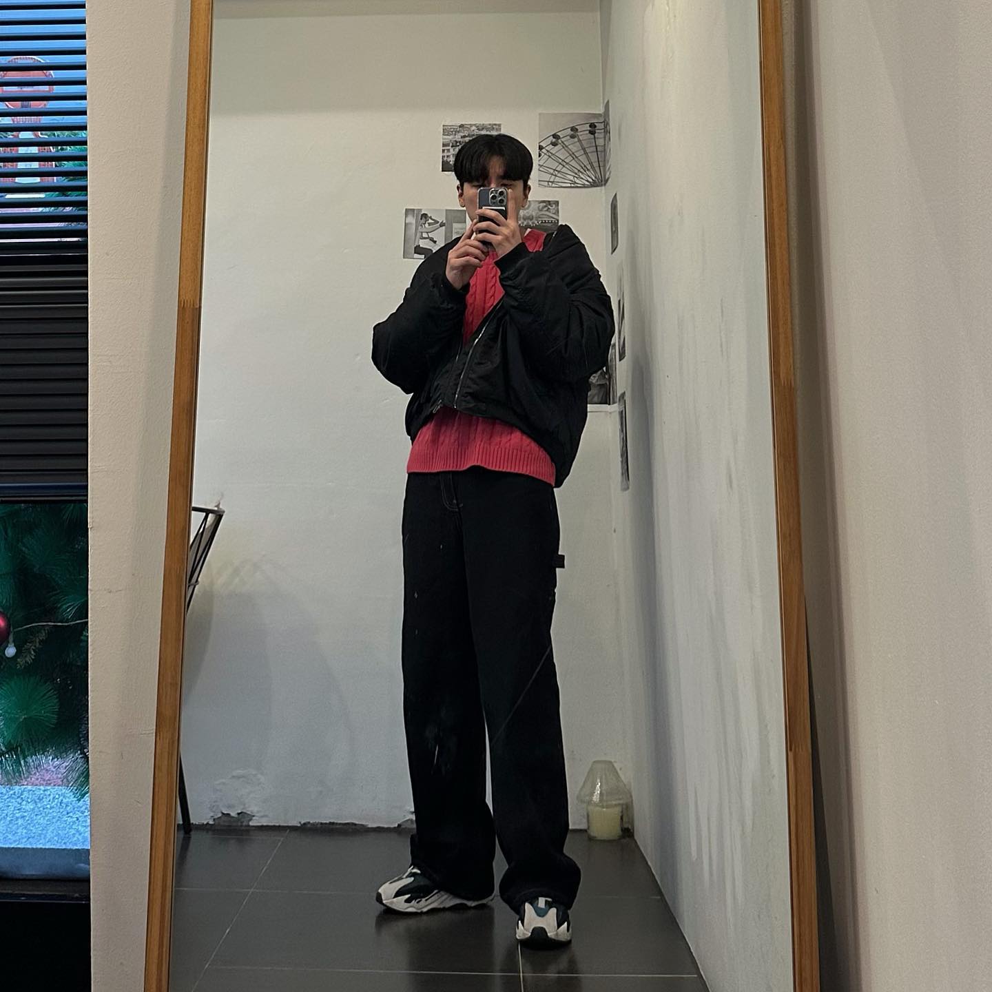 .
이게 바로 한창 핑크 좋아할 나이인가
.
.
.
.
.
#오버핏 #항공점퍼 #아우터추천 #남자겨울코디 #이지700 #아디다스 #골덴팬츠 #꽈배기니트 #니트코디룩 #캐트릿룩 #꾸안꾸코디 #코디추천 #오오티디 #패션계정소통 #패션계정맞팔