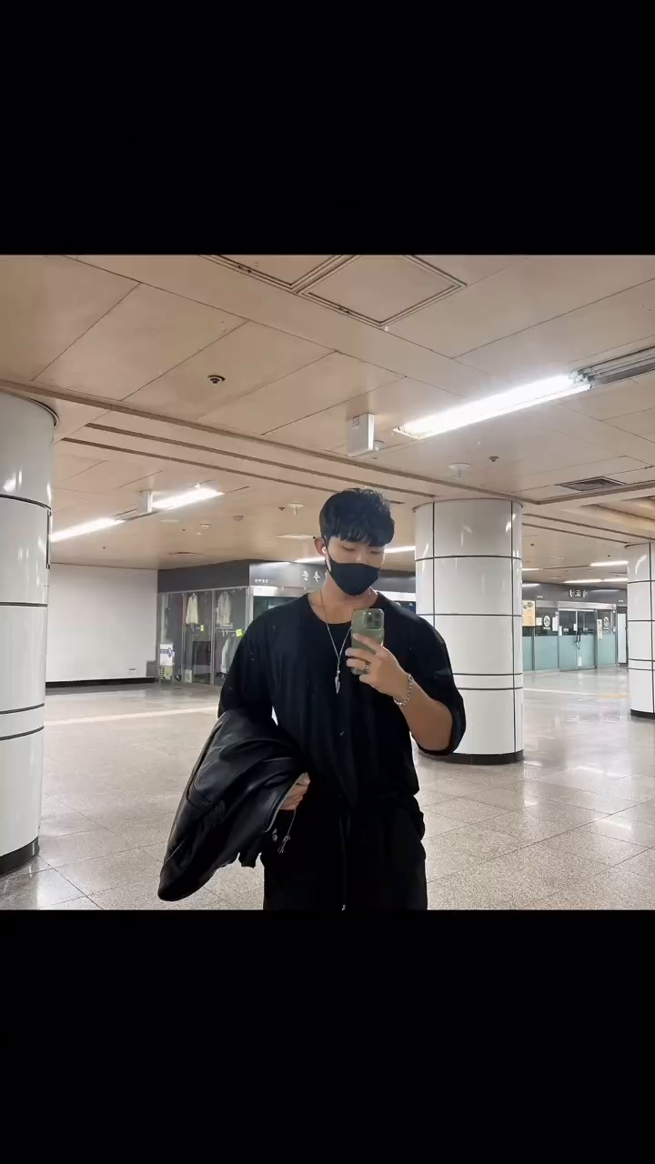 good bye 2023🥹
welcome to 2024☺️

Prospero año y felicidad!!

#지나가는2023년 #다가오는2024년 #모두행복했기를 #모두행복하셨기를 #새해복많이받으세요