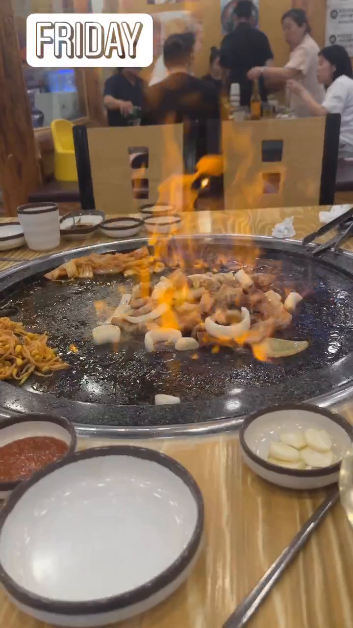 이것보다 확실한 #불금쇼 없겠징 ㅋㅋ 배불리냠냠 #향남맛집 #효자돌구이향남점
