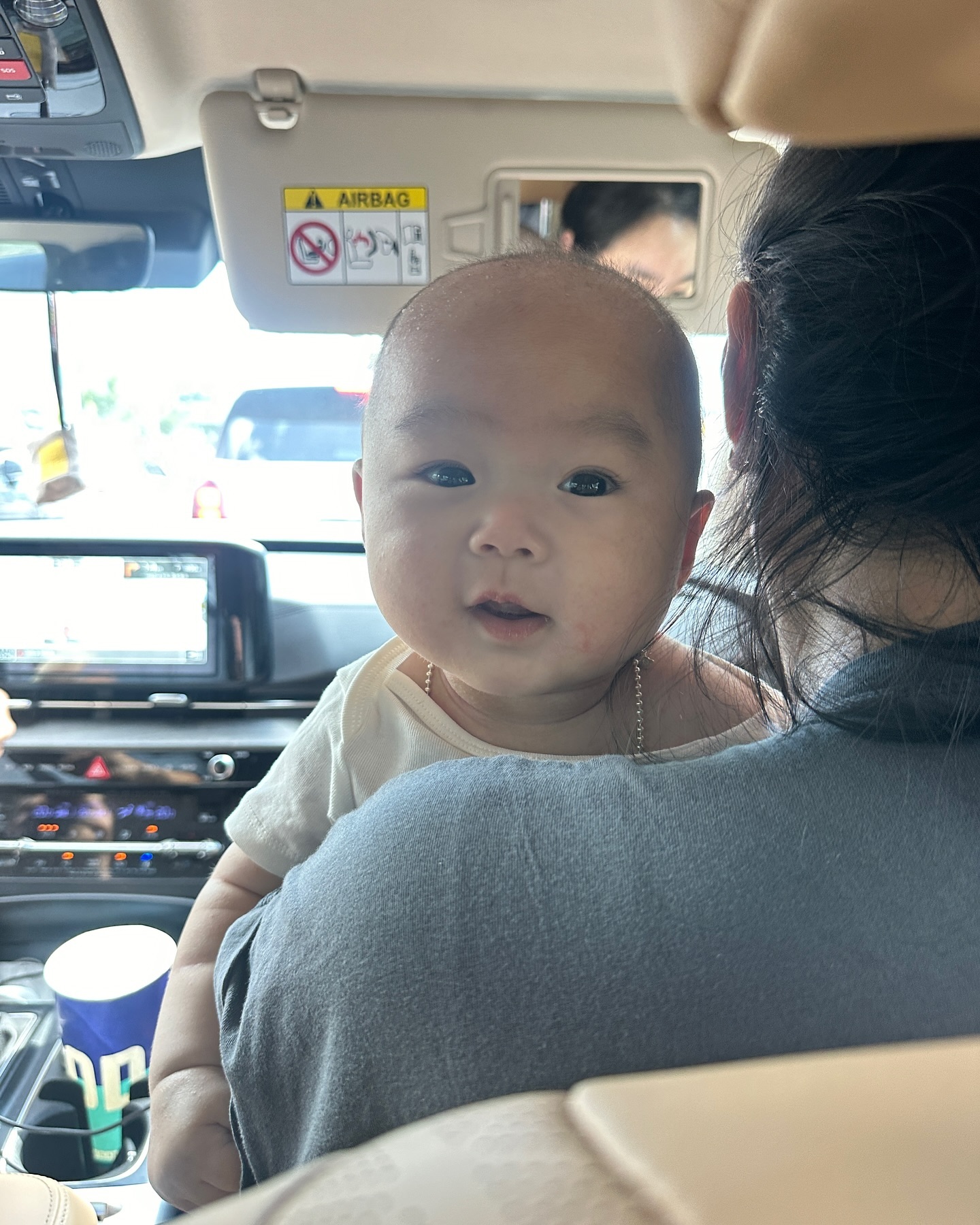 세리 살인미소 3단계
낮잠 안자고 버티다 넘치는 체력으로 결국 혼난 제이
혼나는것조차 귀여워..🥹🤣🧡

추석연휴 가족과 #베테랑2 #아웃백 🥩 
새벽에 일어나서 일찍 할아버지 할머니께 다녀온,
이모네 새로 가족이 된 이름이 다양한 강아지 ㅋㅋㅋ 엄청 촐싹거리다가 졸린상태..🫶🏻

5일이 짧았던 추석연휴🥲 내년엔 7일이라지? 

#그때까지회사다닐지