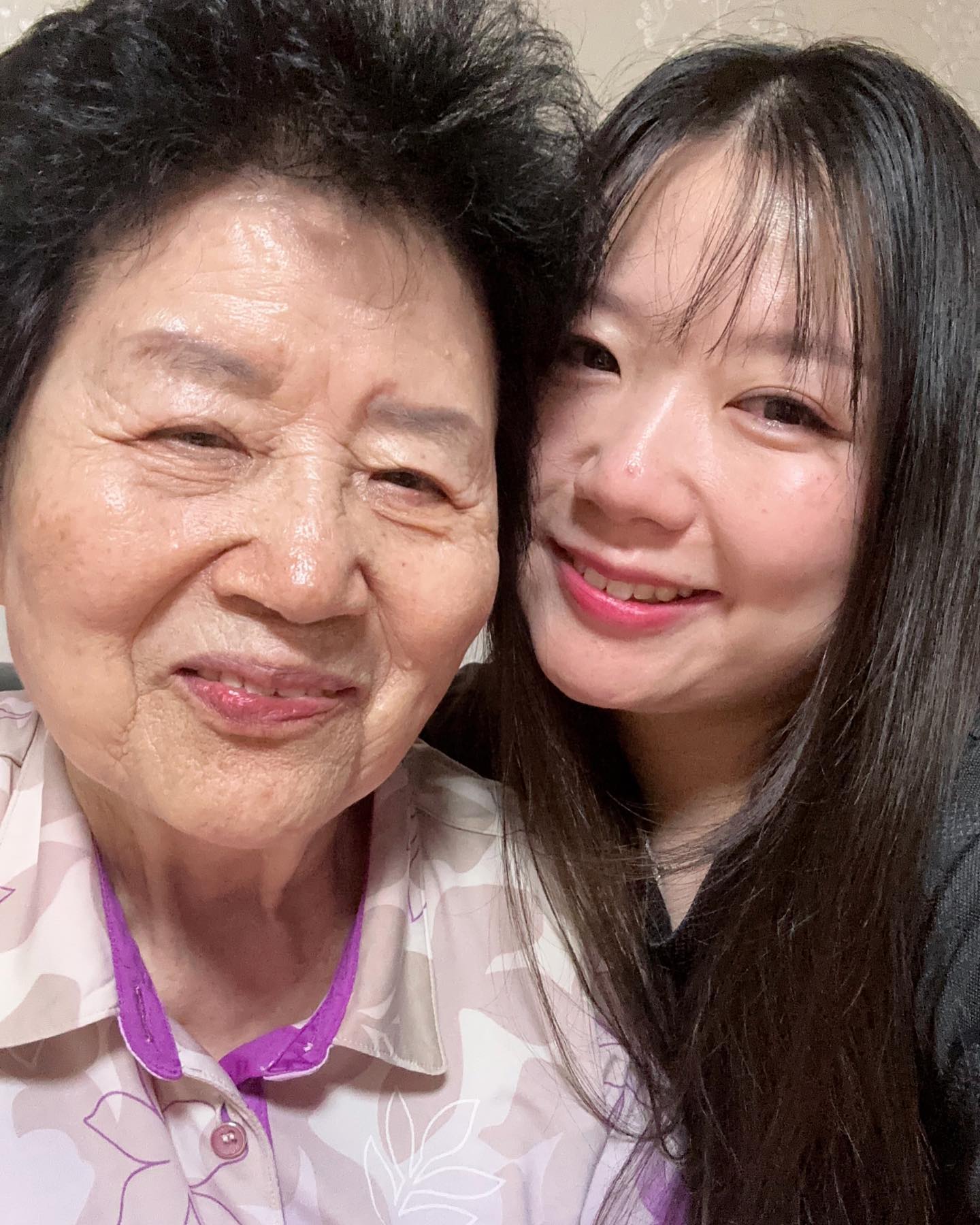 울어서 부어야 눈이 예뿜♥️
사랑해 우리할무니 종남여사님🫶🏻