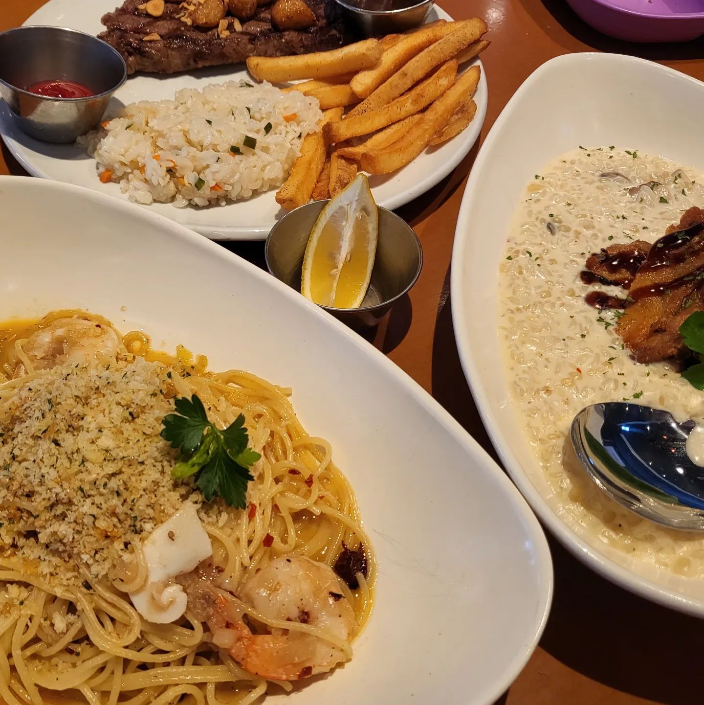 ⛧김포현대아울렛, 아웃백스테이크하우스⛧
김현아갔다가 아웃백런치😊
새로나온 리조또 음 난 맛있어〰️
.
.
#아웃백