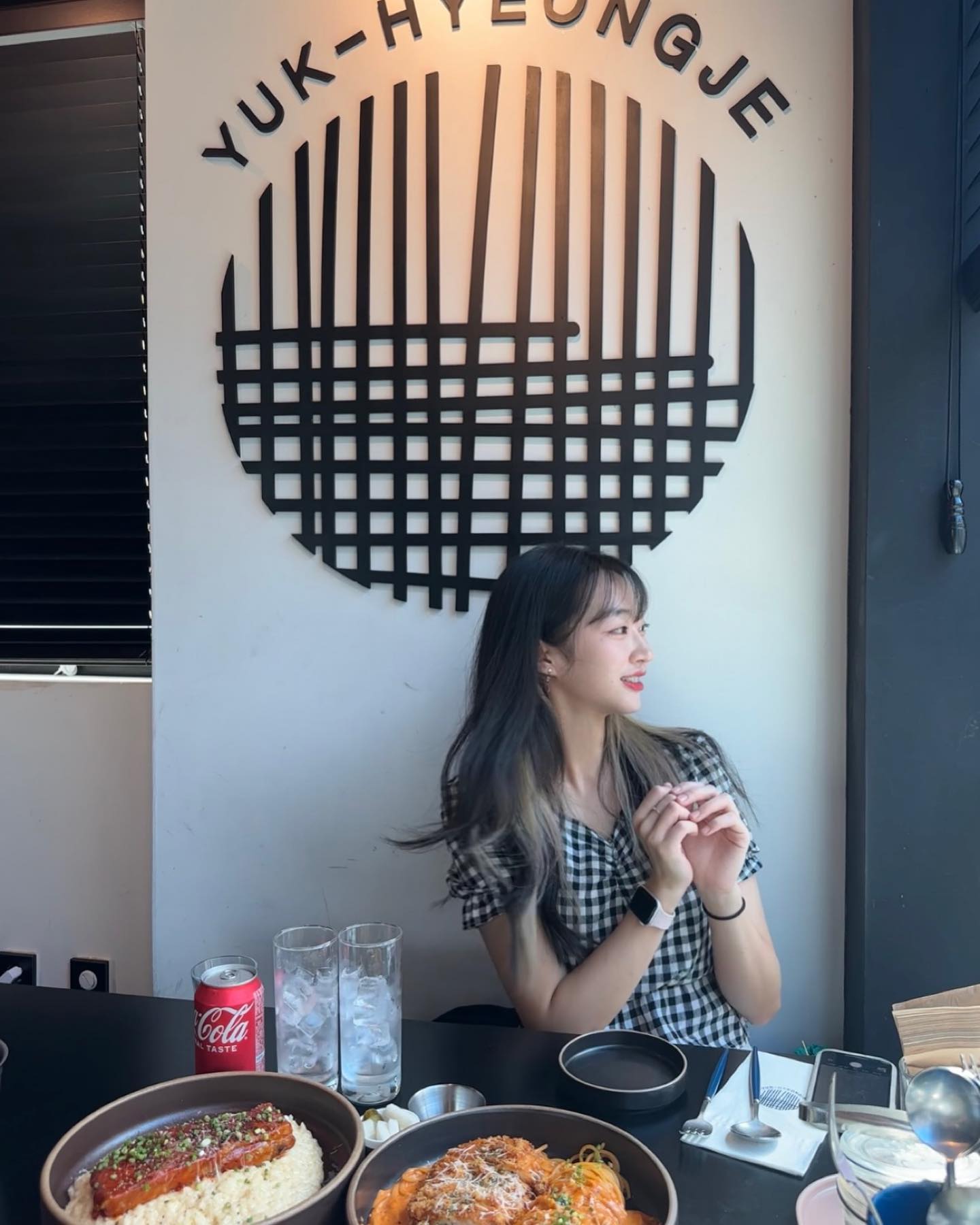 대전 우송대 근처에서 맛있는 것도 먹고, 하늘공원도 갔다💚
#육형제 음식도 깔끔하고 맛있어서 또 갈 거 같다🫶🏻 가격도 합리적이고 음식도 예뻤다🩷
#대전양식맛집 #대전동구맛집 #동구양식 #동구파스타 #대전양식 #우송대맛집 #우송대양식 #대전데이트 #먹스타그램 #대전파스타 #대전놀거리 #대전 #오오티디 #선팔맞팔 #cafe #fff #lll #like #26 #좋아요반사 #소통 #여행 #여행스타그램 #추천 #선팔하면맞팔 #대전맛집 #둔산동 #우송대 #하늘공원